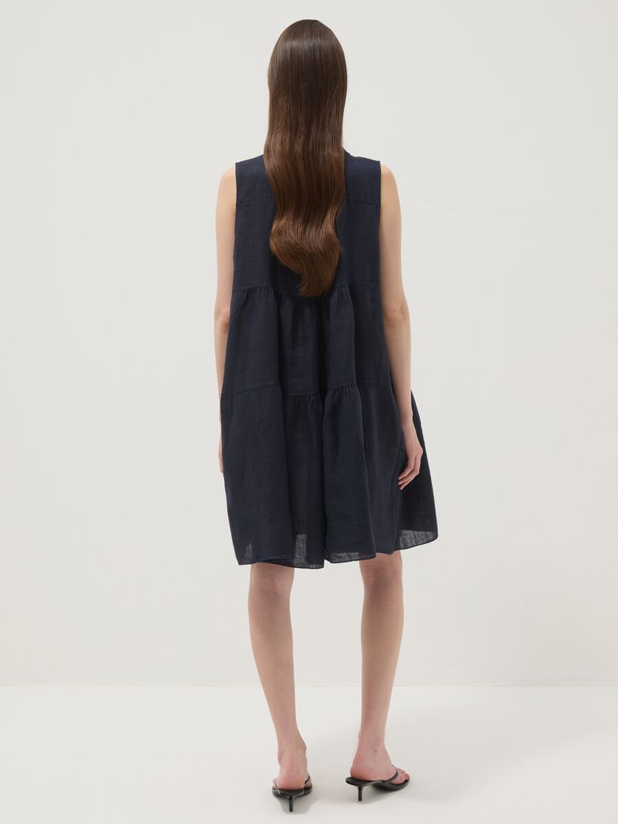 Abito blu smanicato in puro lino regular fit_3
