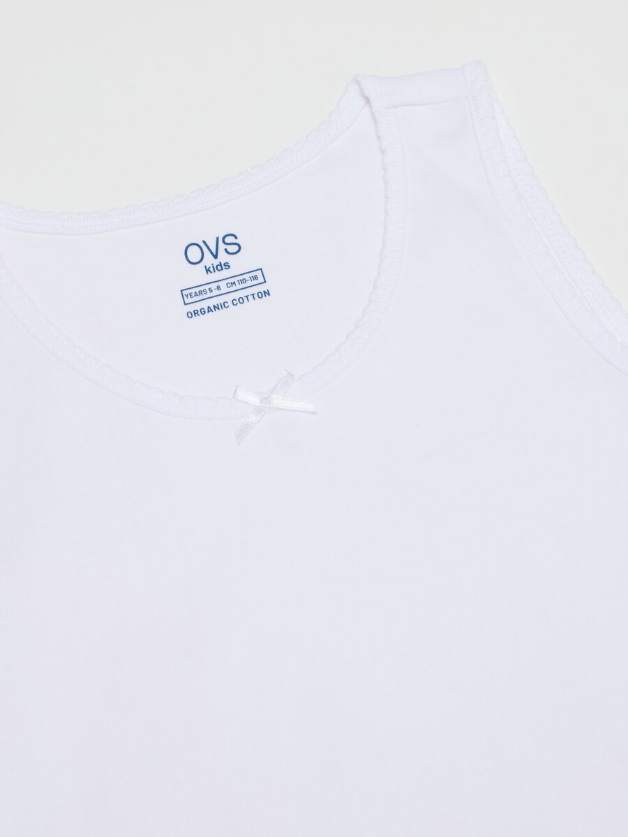 Pack of two sleeveless white cotton t-shirts for girls - regular fit_3