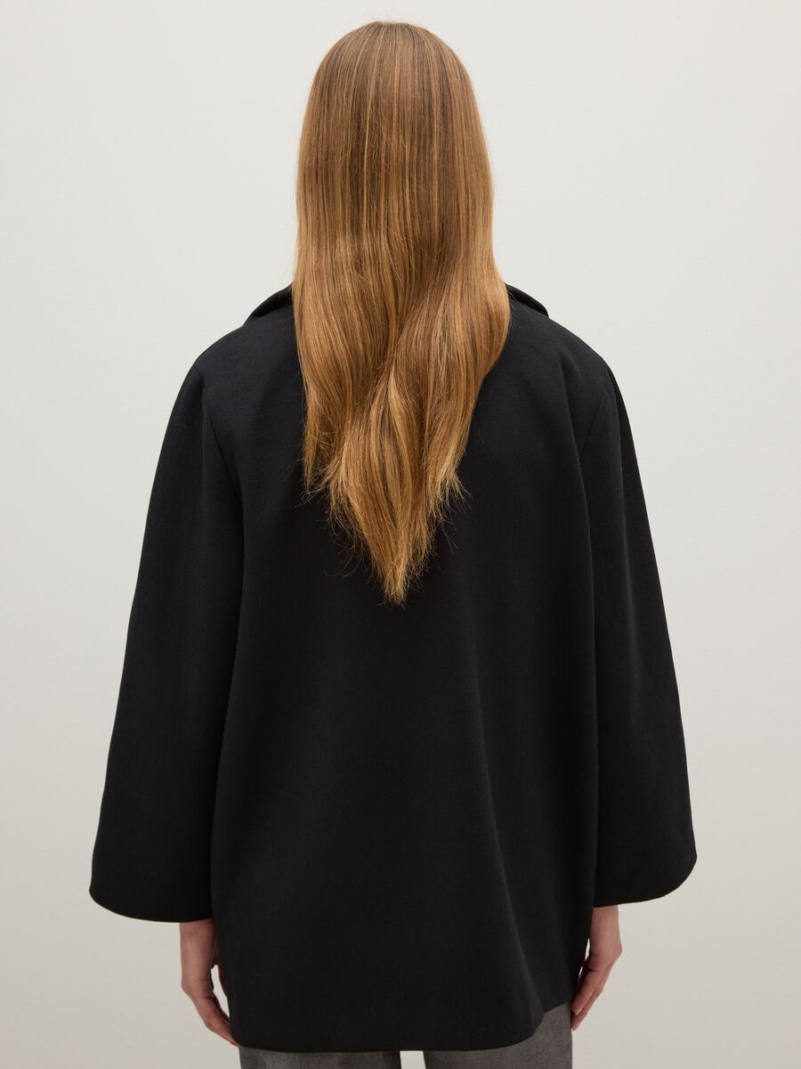 Oversized black coat with buttons_2