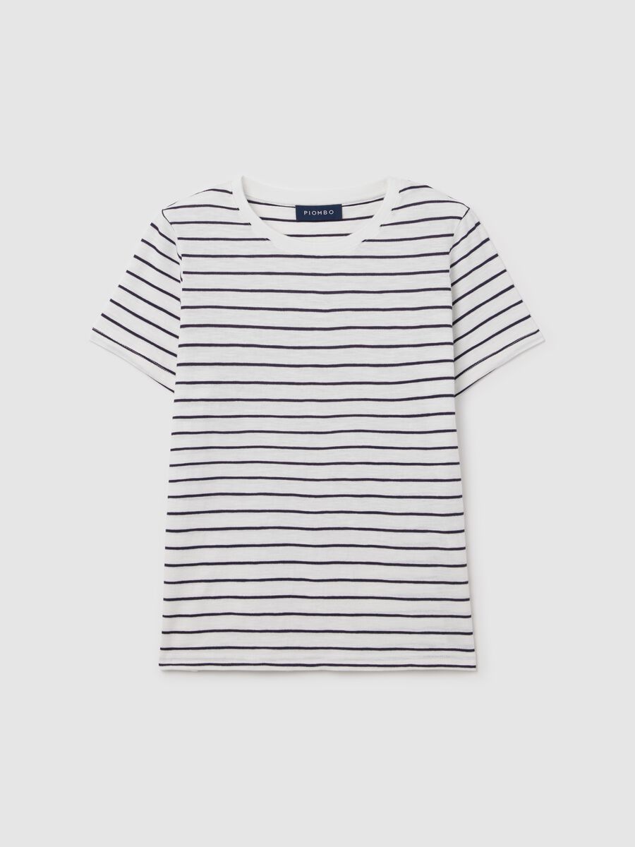 T-shirt with round neck and striped pattern_4