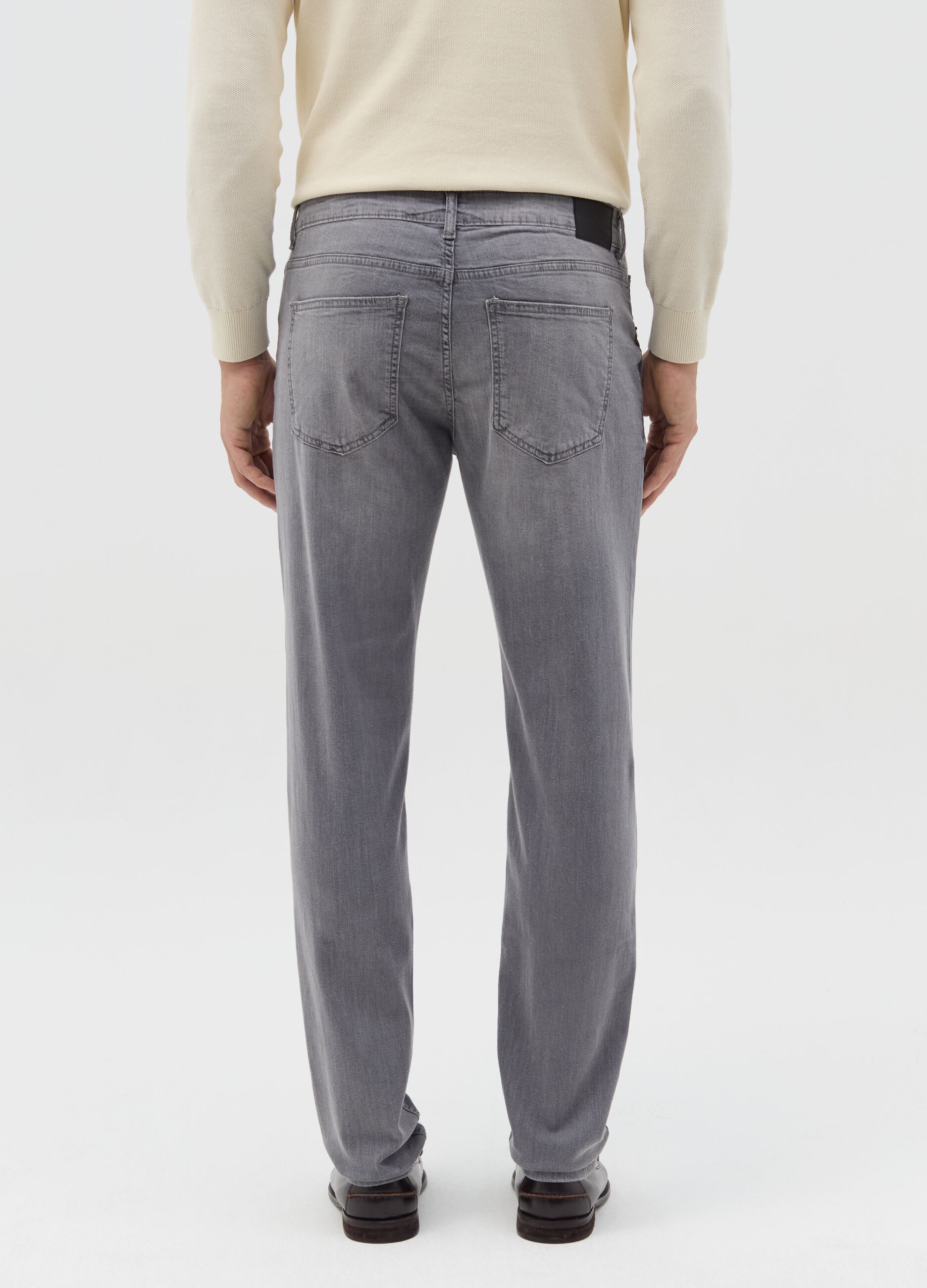 Slim-fit jeans with five pockets