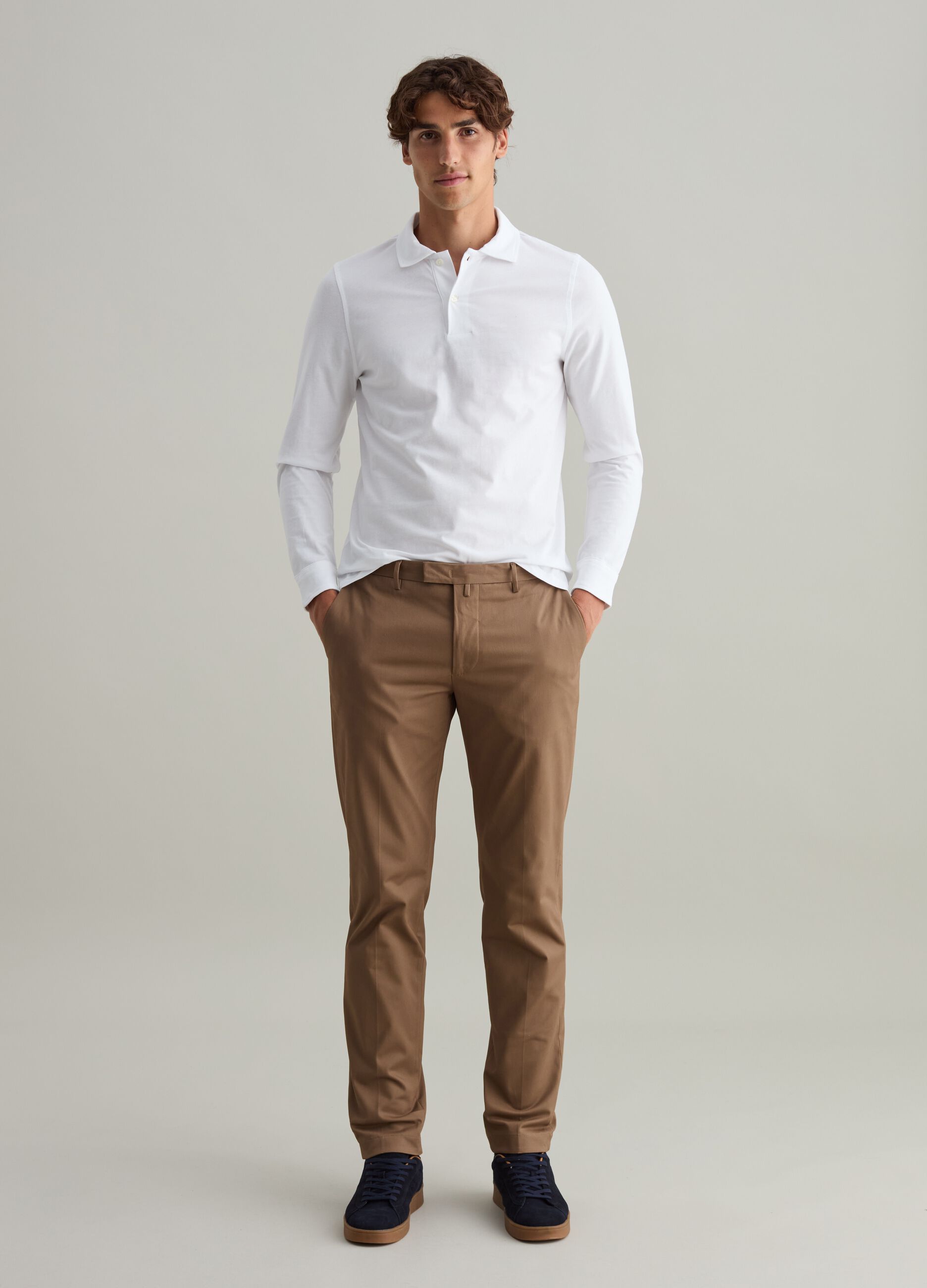 Contemporary regular-fit trousers in stretch cotton