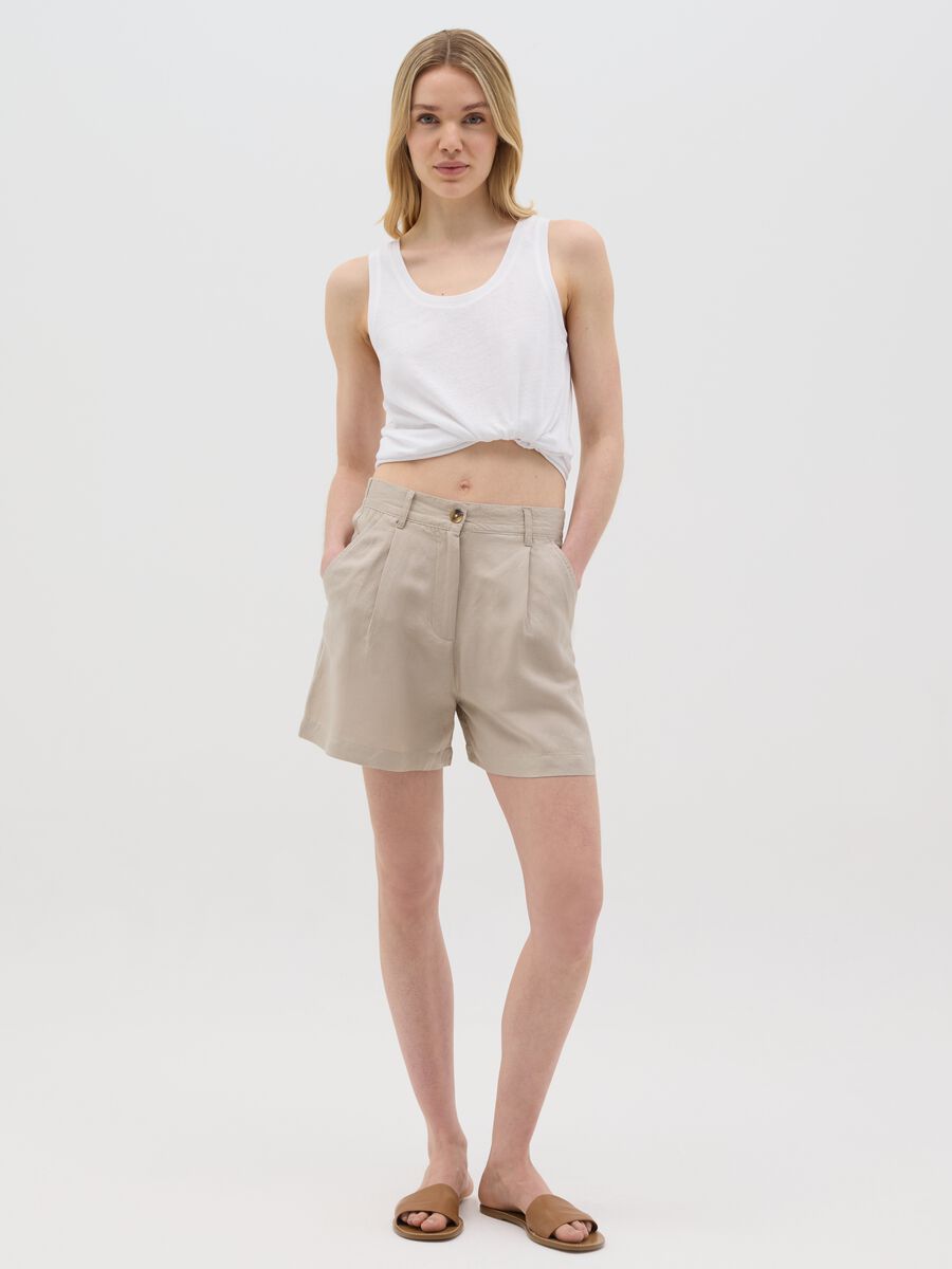 Women's beige regular-fit shorts in linen blend_0