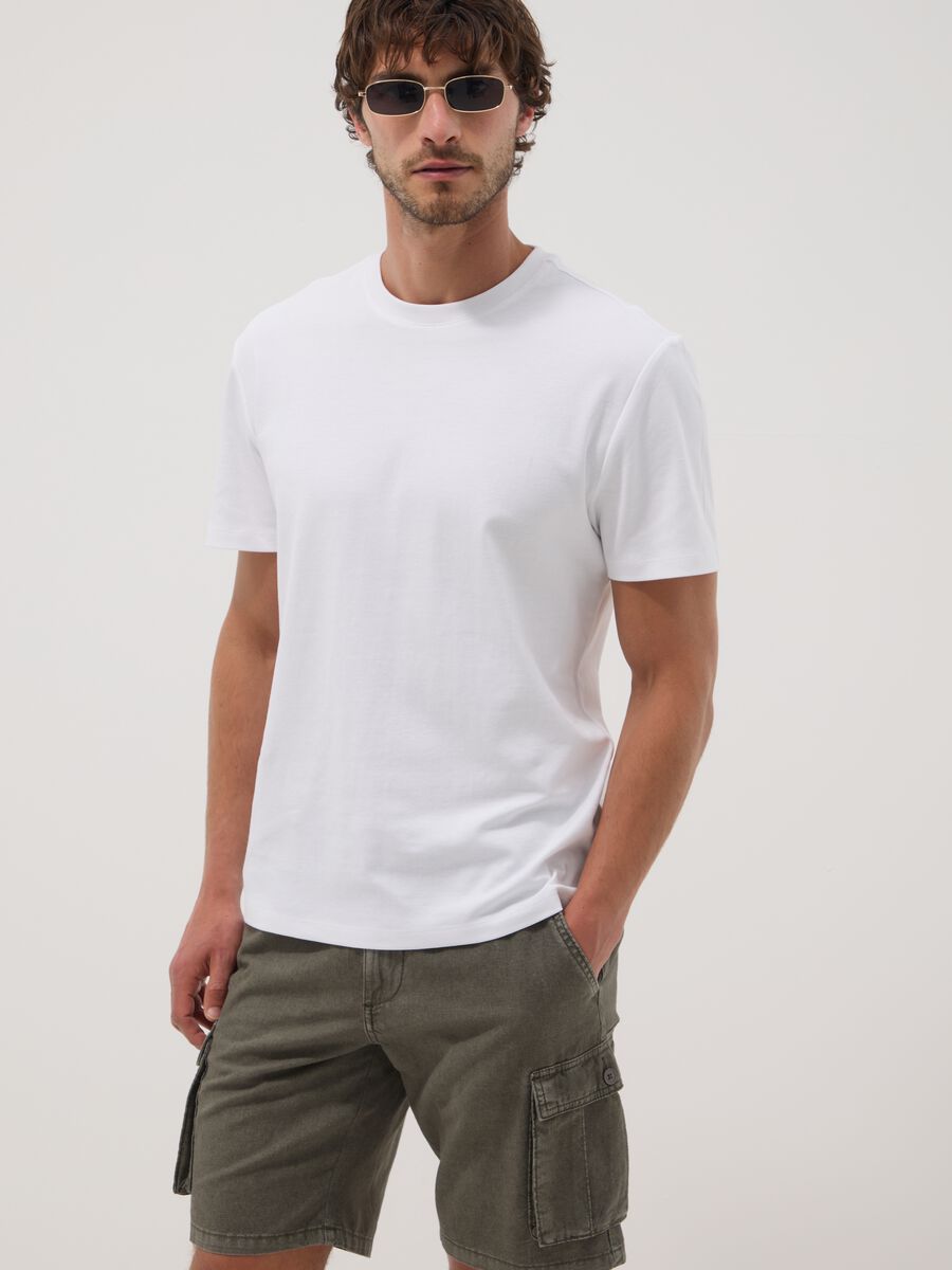 Green linen-blend cargo bermuda shorts_0