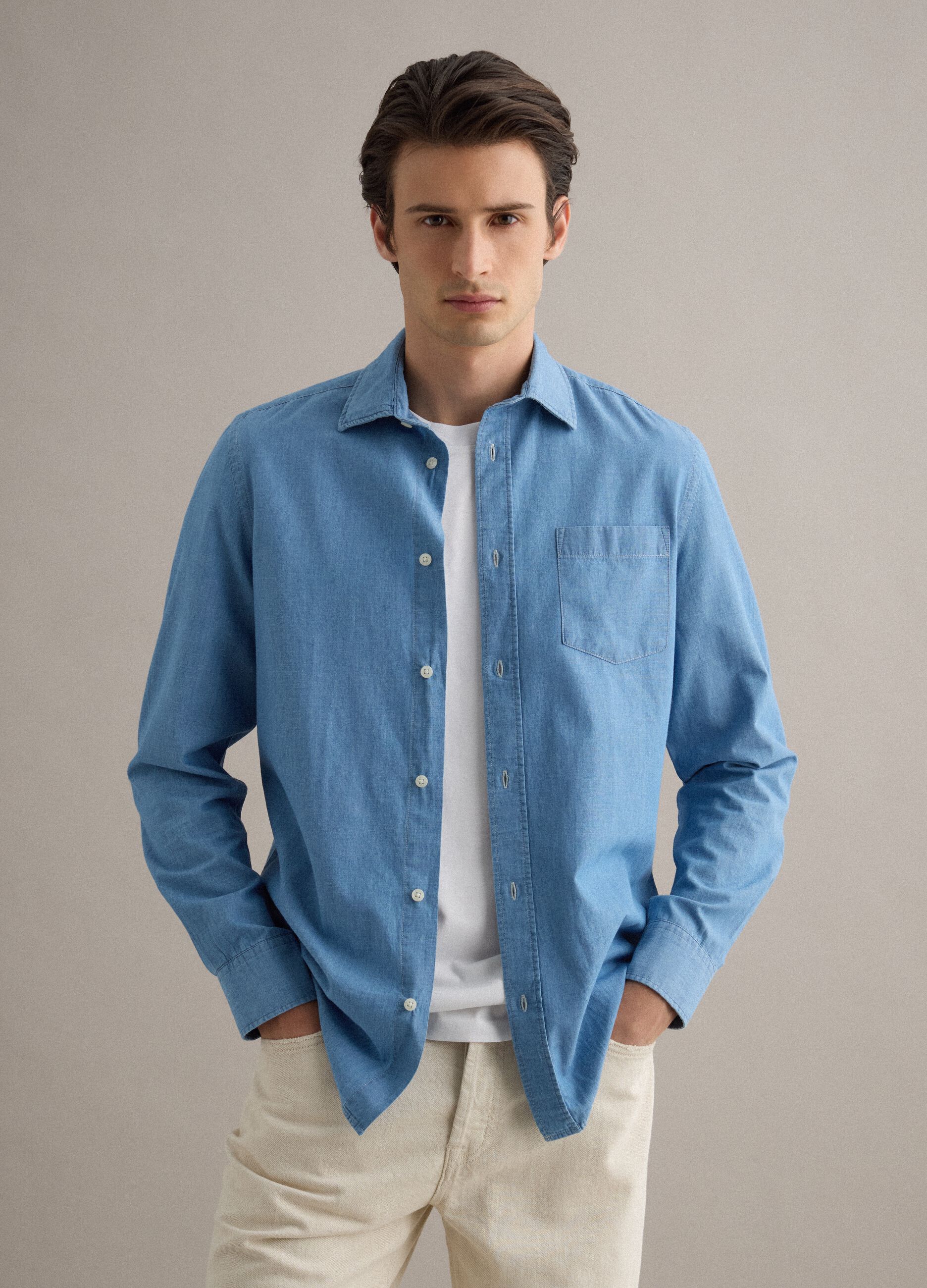 Camicia lavaggio chiaro in puro cotone