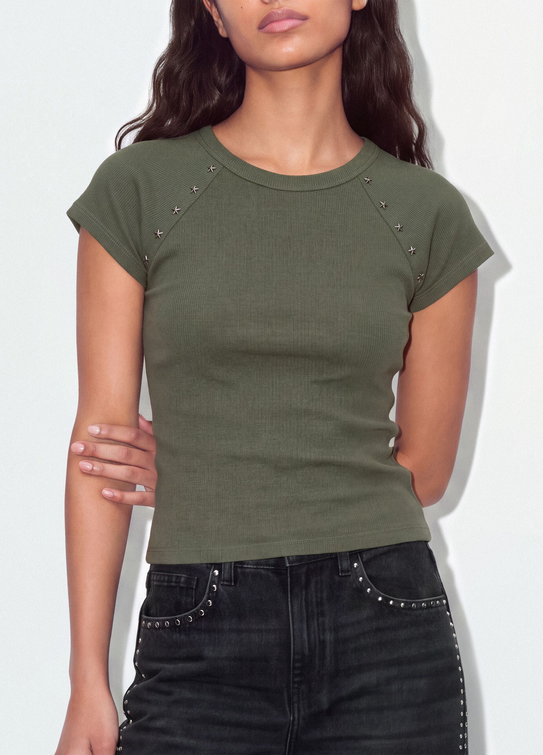 Green fitted ribbed stretch-cotton T-shirt with studs