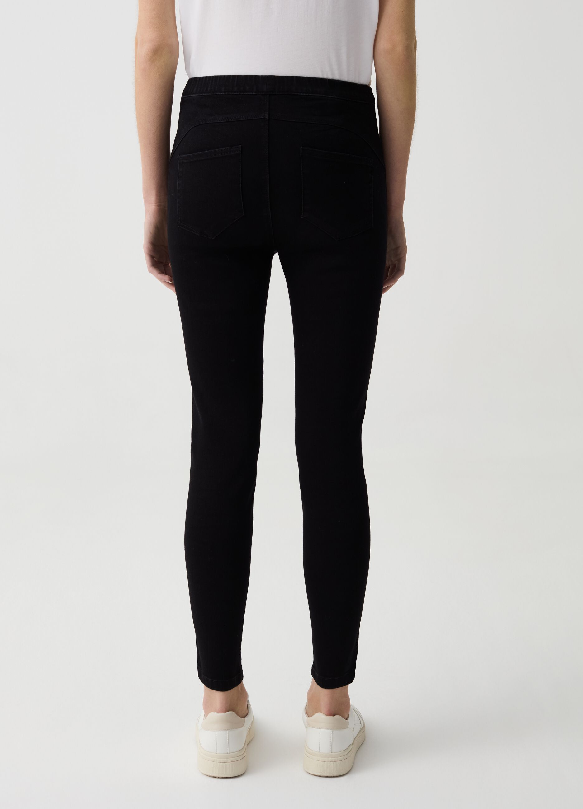Skinny-fit push-up jeggings