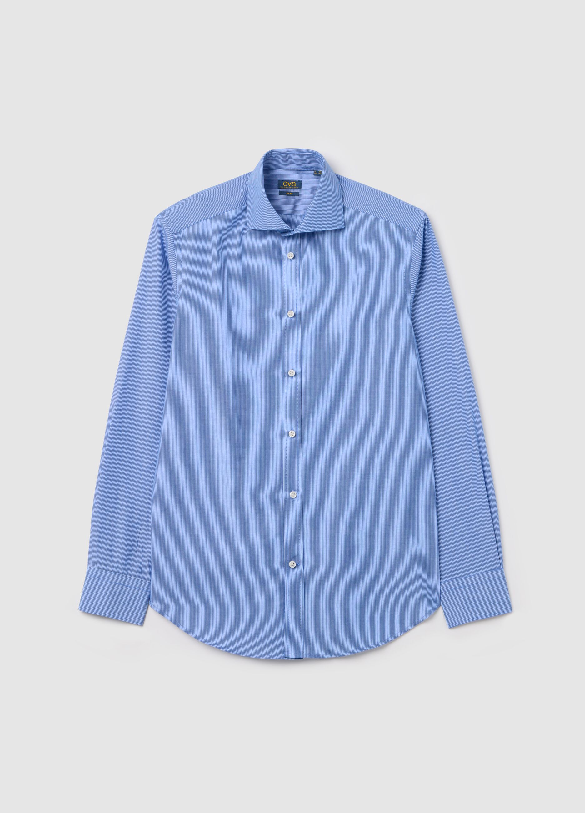 Slim-fit easy-iron shirt with thin stripes