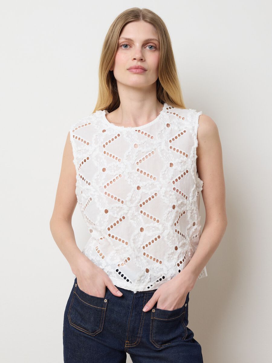 White top in cotton broderie anglaise_1