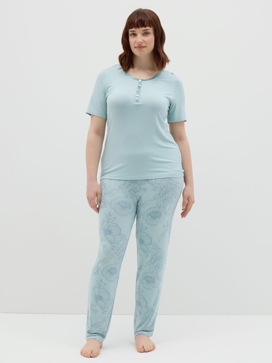 Light blue pyjamas with floral print_0