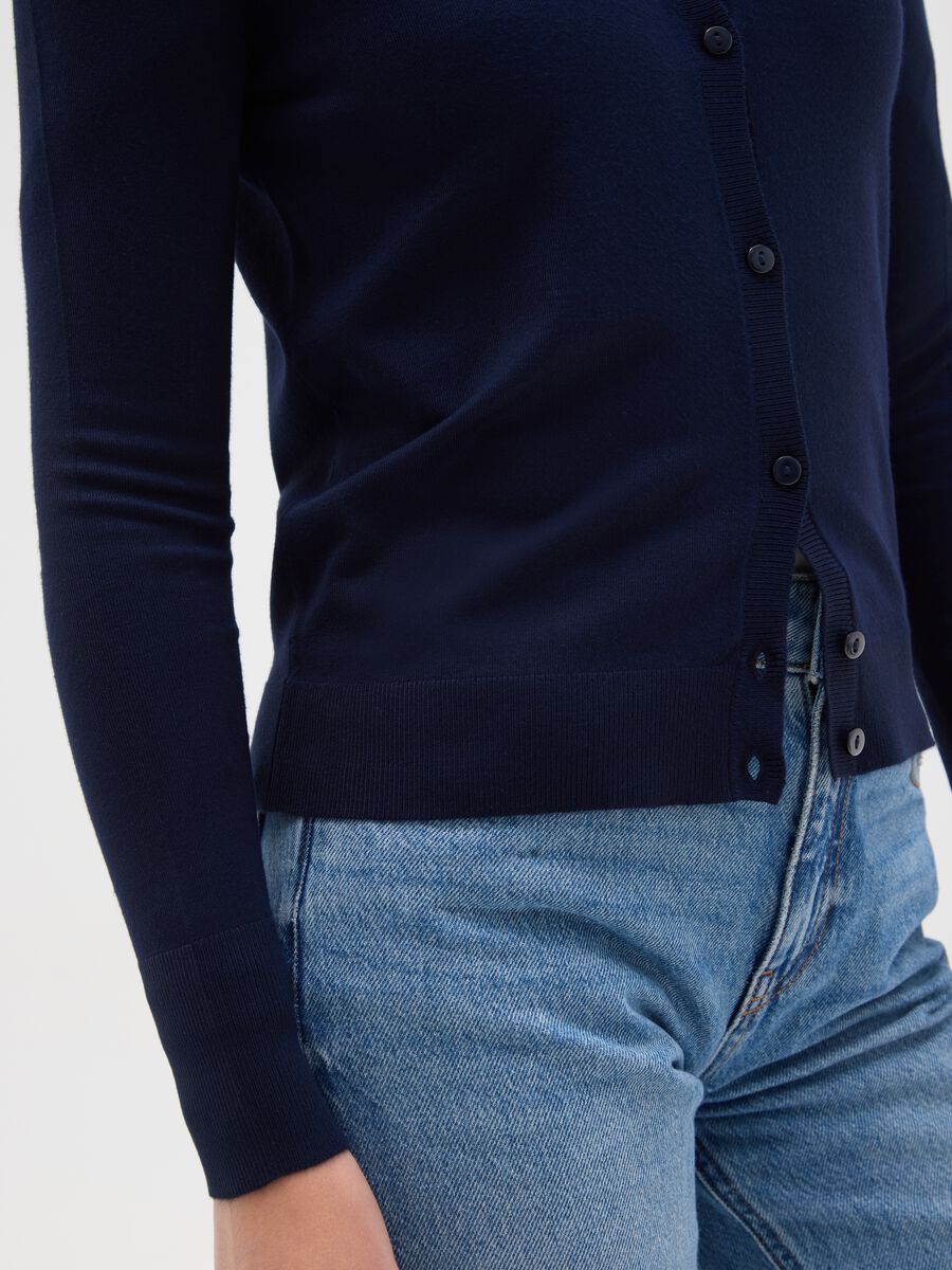 Cardigan blu regular fit con bottoni_3