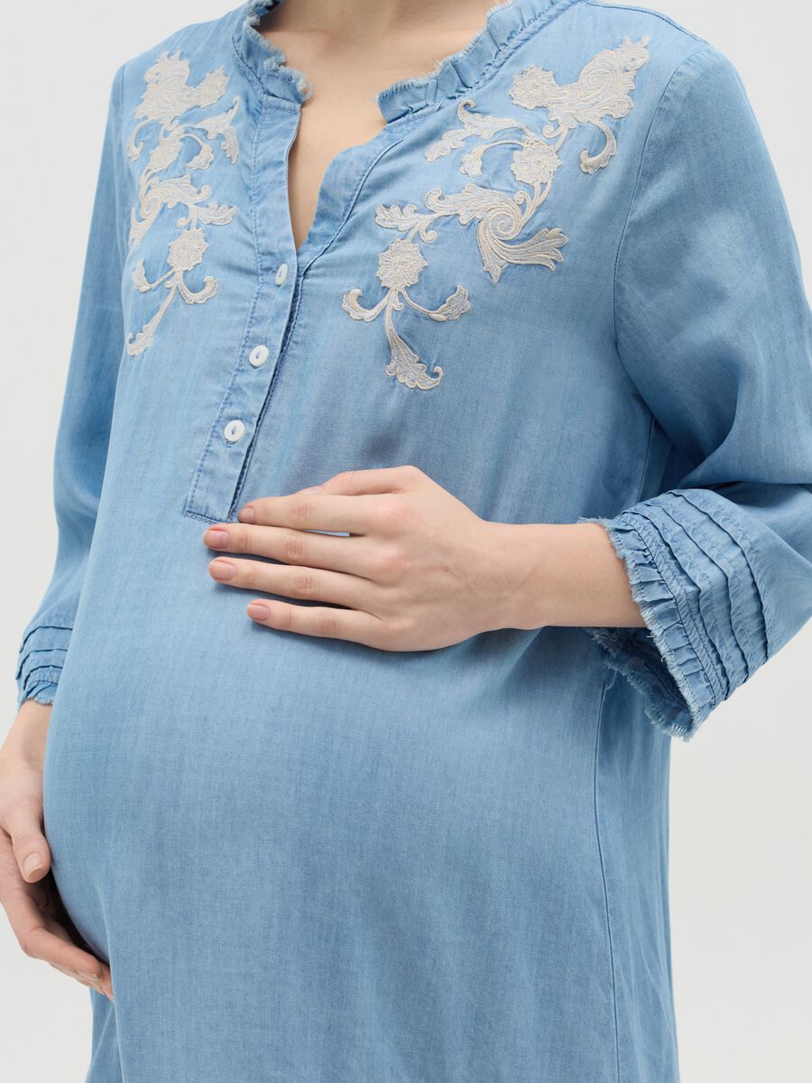 Short maternity dress in Tencel with embroidery_2