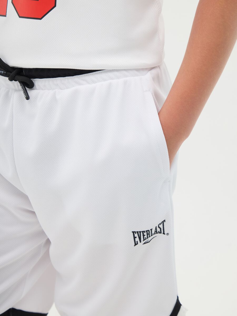 Boys’ white regular-fit shorts_1
