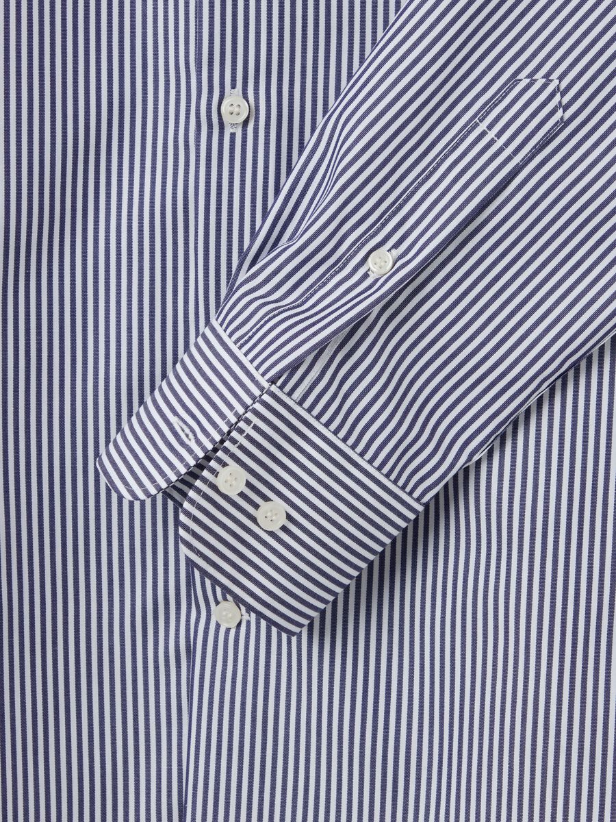 Slim-fit no-iron shirt with stripes_5