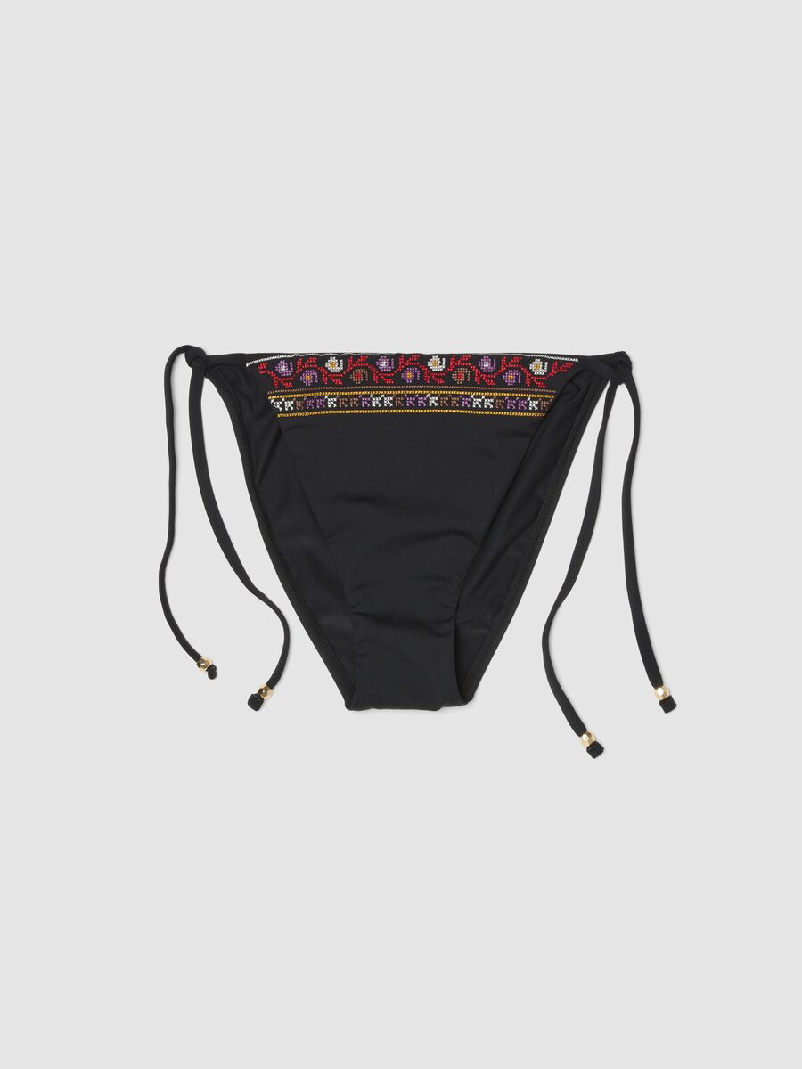 Slip bikini nero in tessuto elasticizzato con laccetti_4