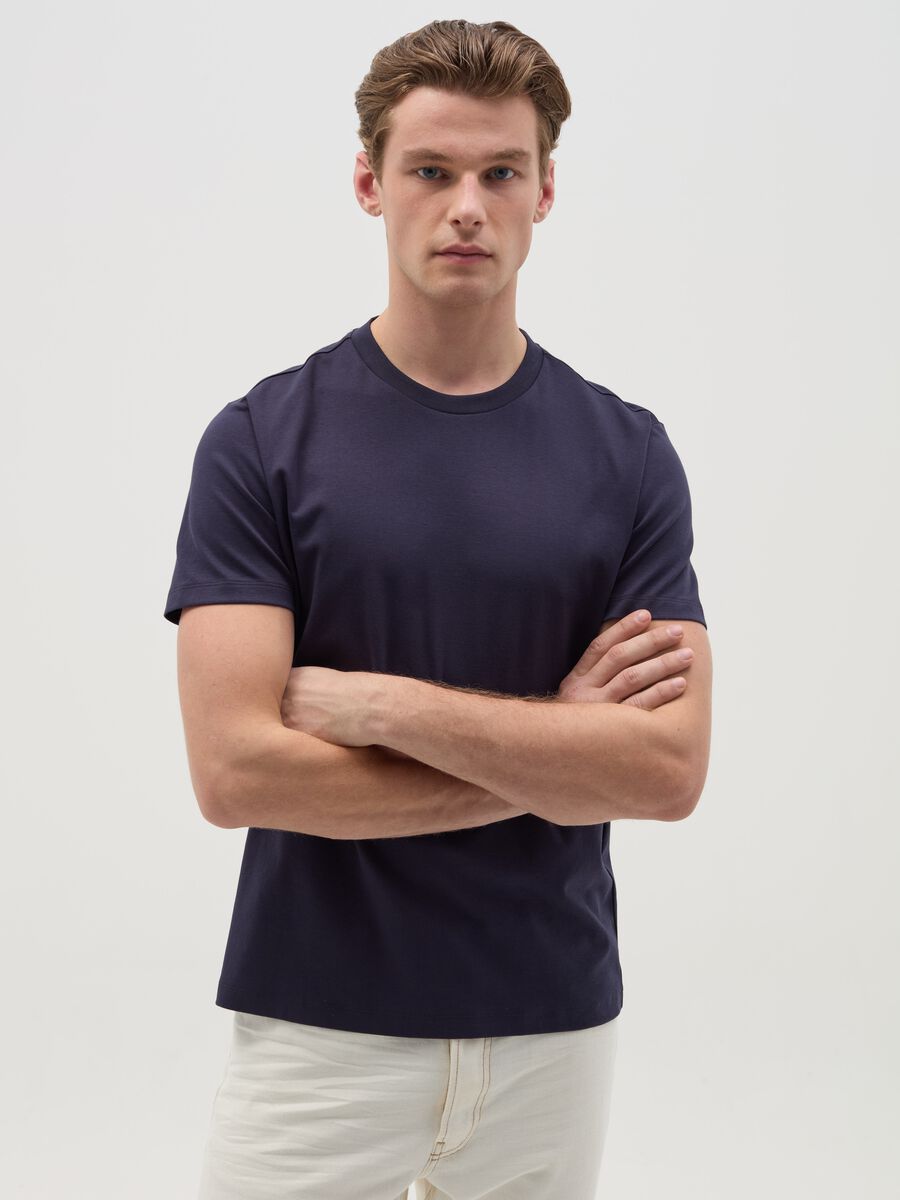 Regular-fit T-shirt with round neck_0