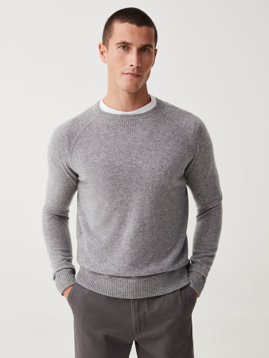 Pullover in cashmere con maniche raglan_0
