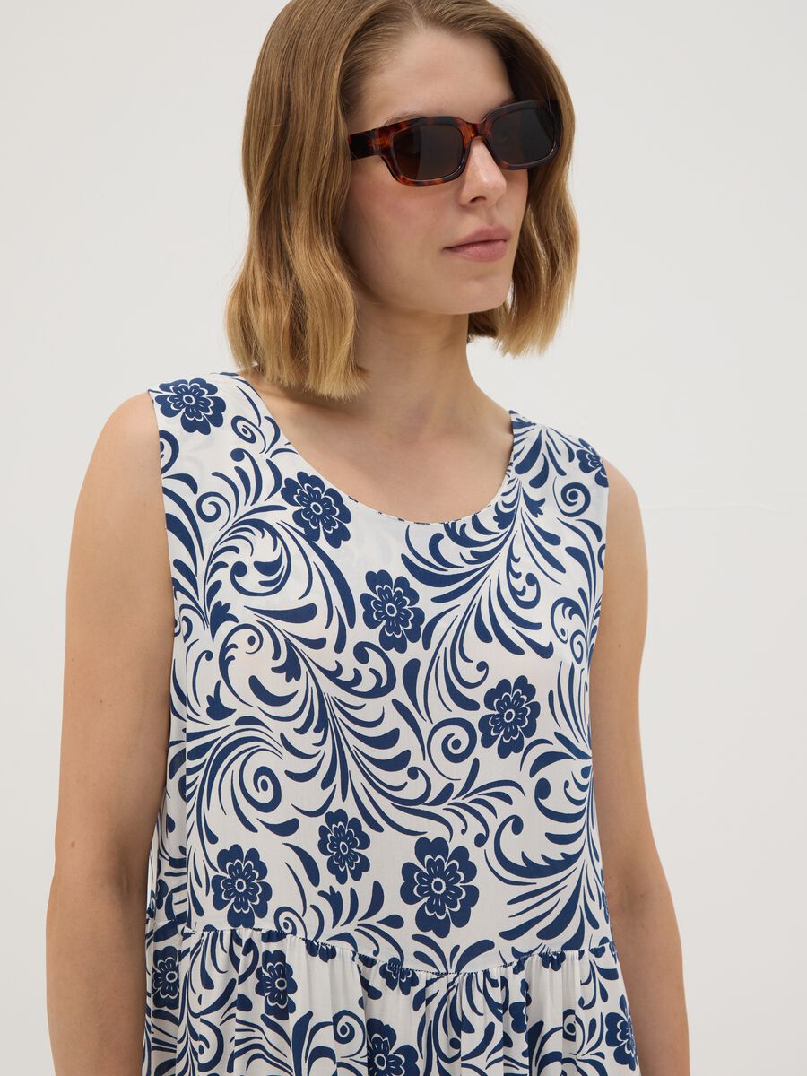 Abito blu in pura viscosa con fantasia floreale regular fit_2