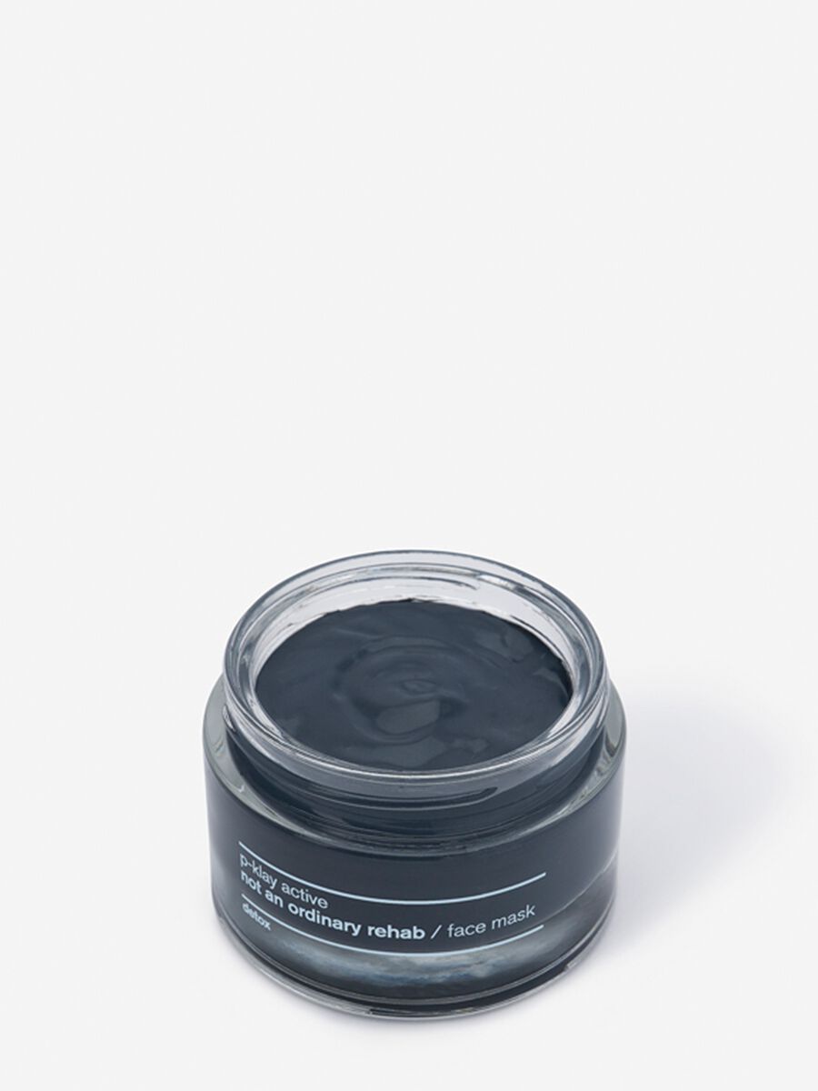 Face mask that mattifies the skin by rebalancing the production of oil_3