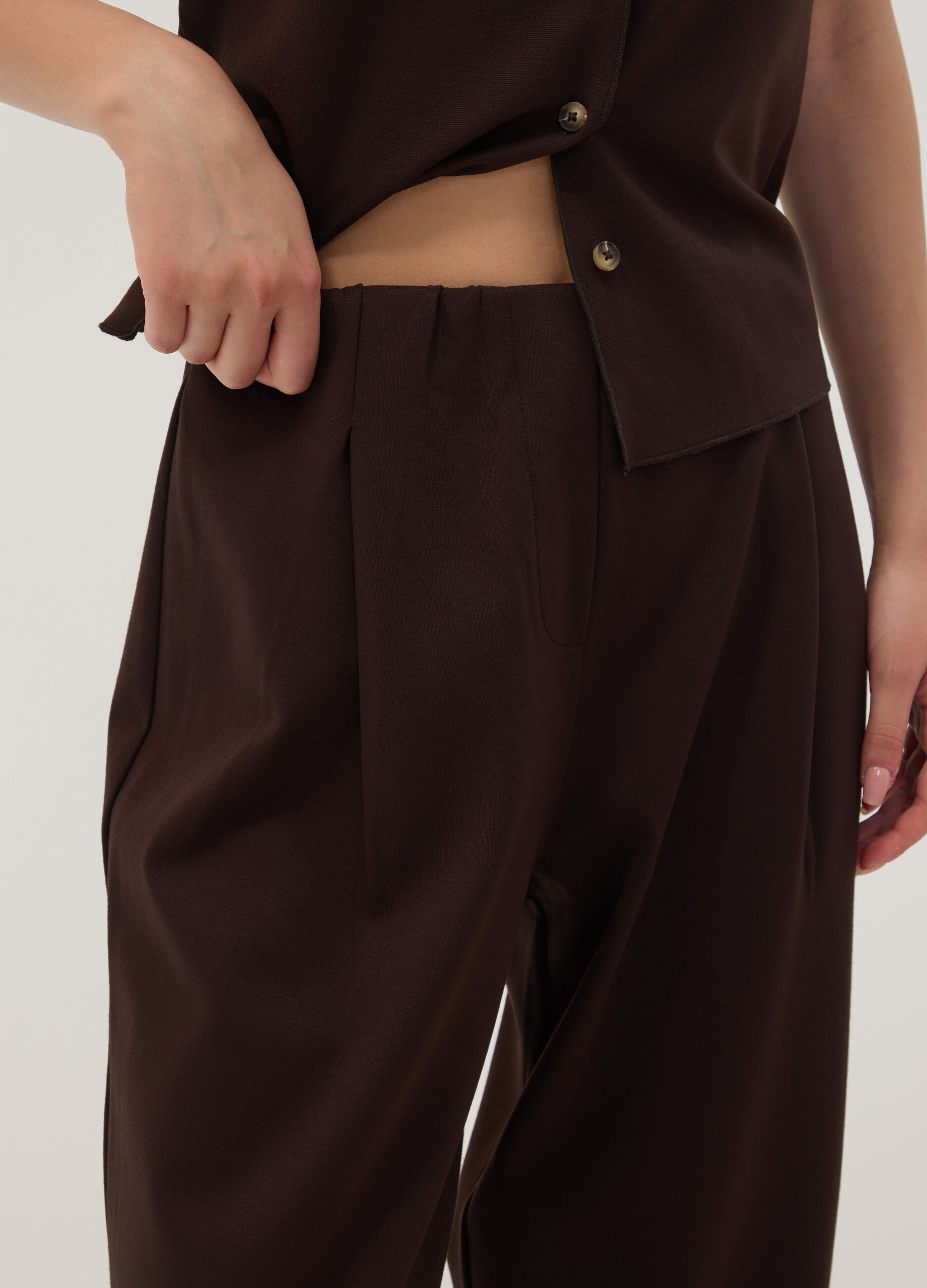Brown stretch viscose Milano stitch barrel-fit jogger trousers
