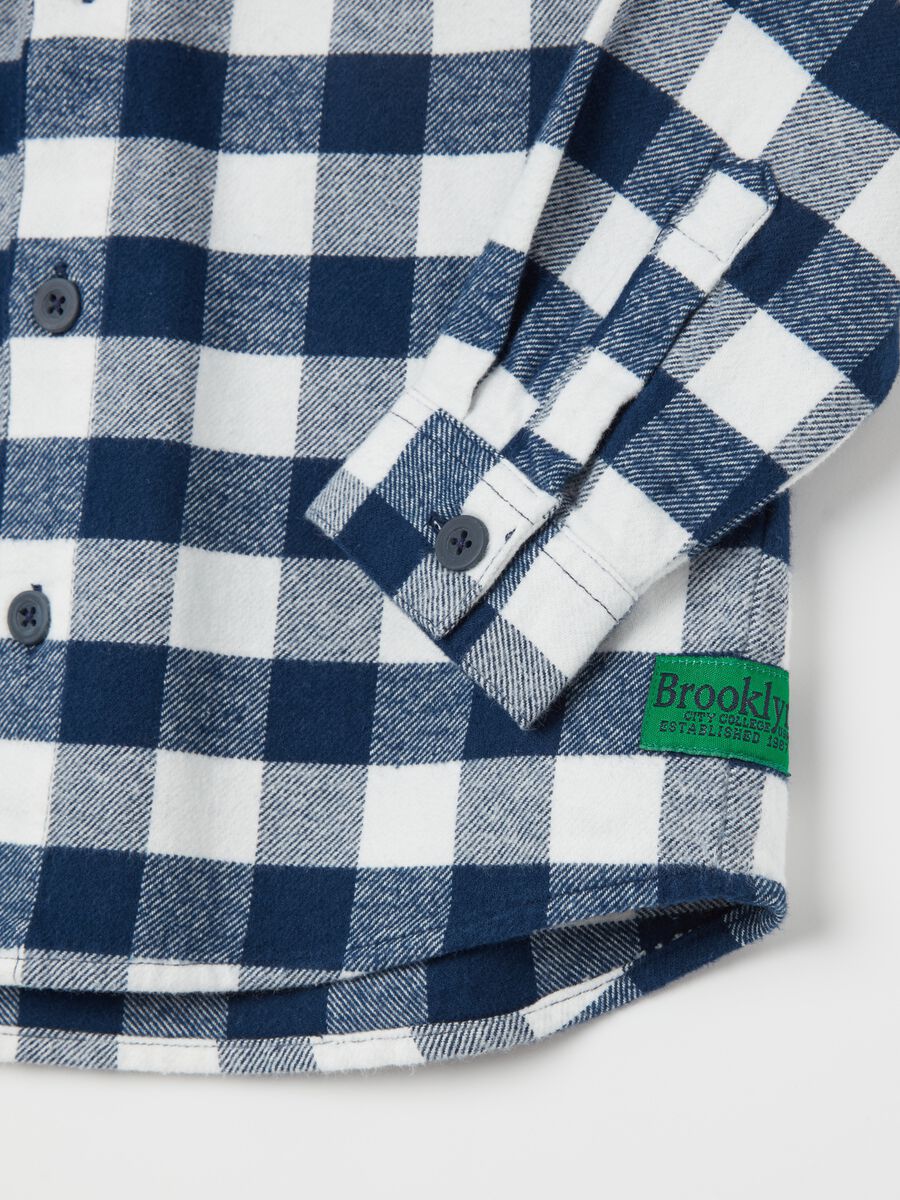 Camicia in flanella check con cappuccio_3