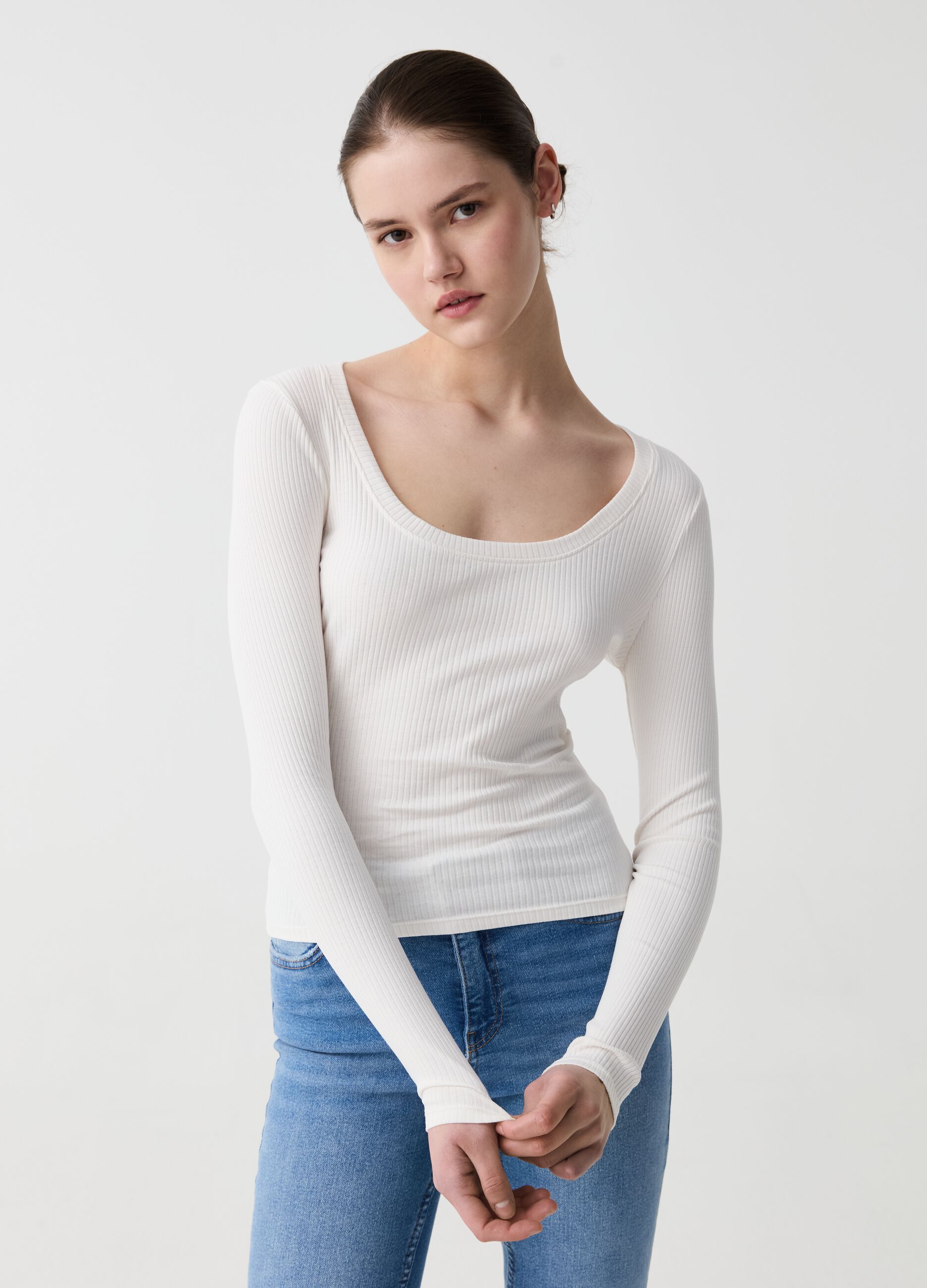 Ribbed T-shirt with long sleeves