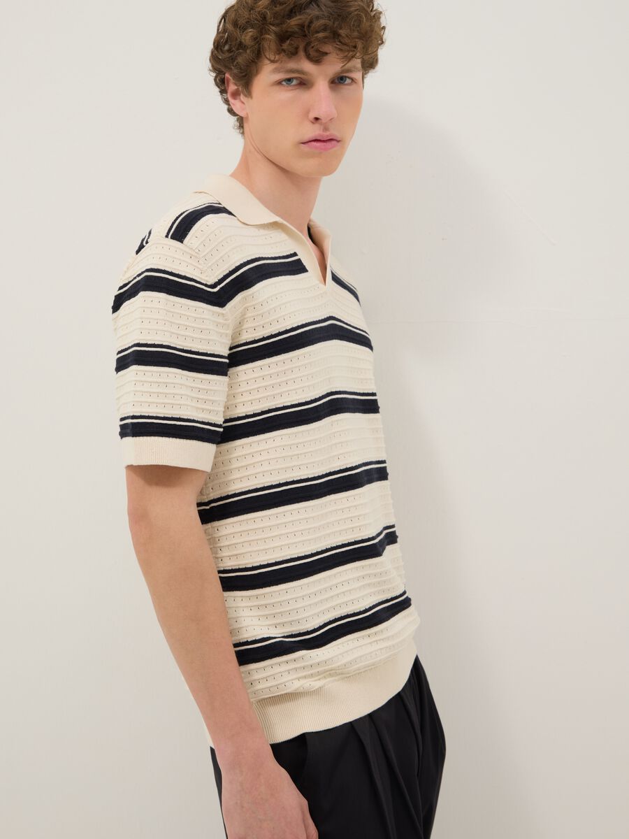 Polo beige a righe in puro cotone con colletto classico oversize fit_0