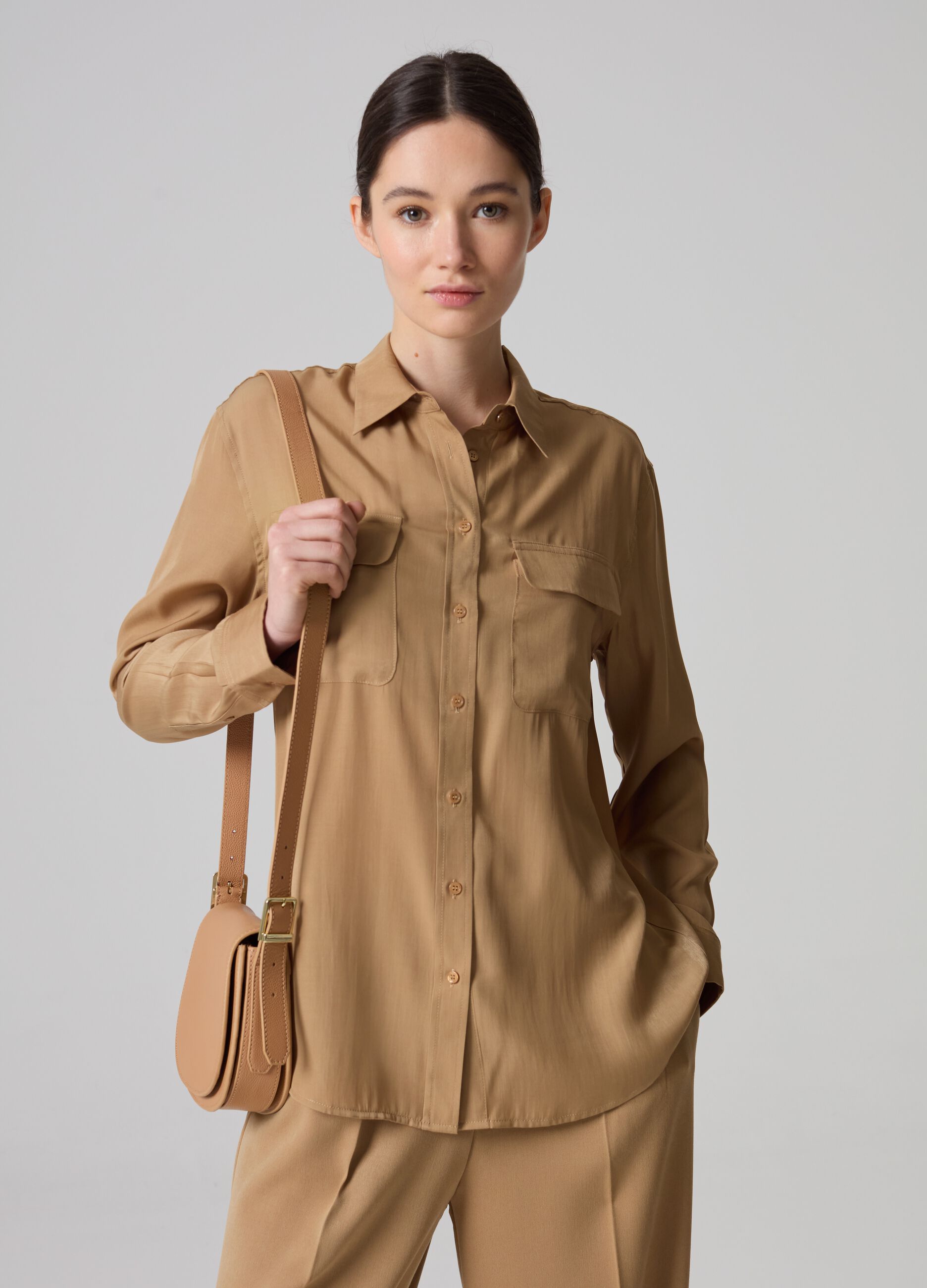 Contemporary relaxed-fit shirt in satin