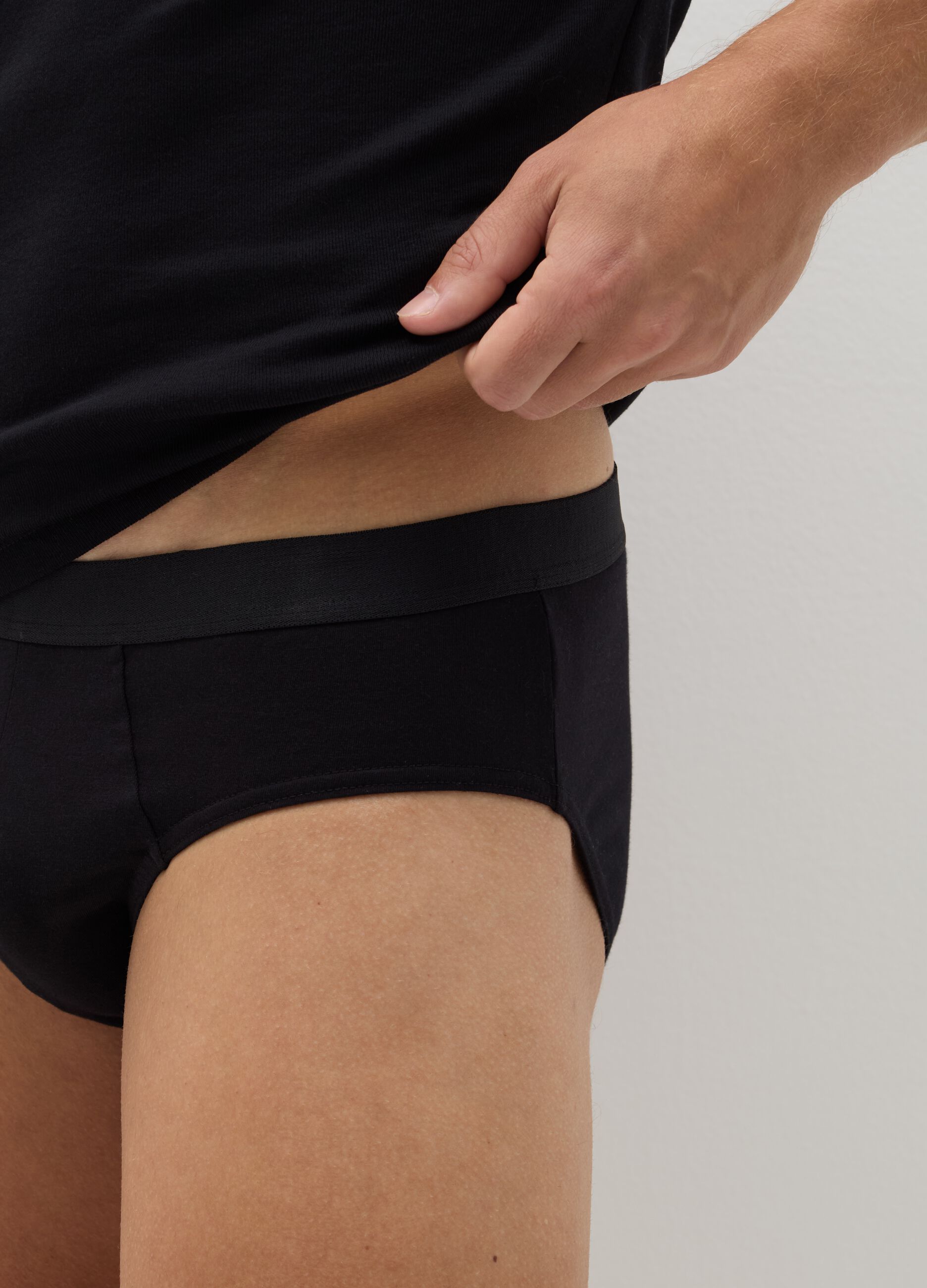 Three-pair pack briefs in stretch cotton