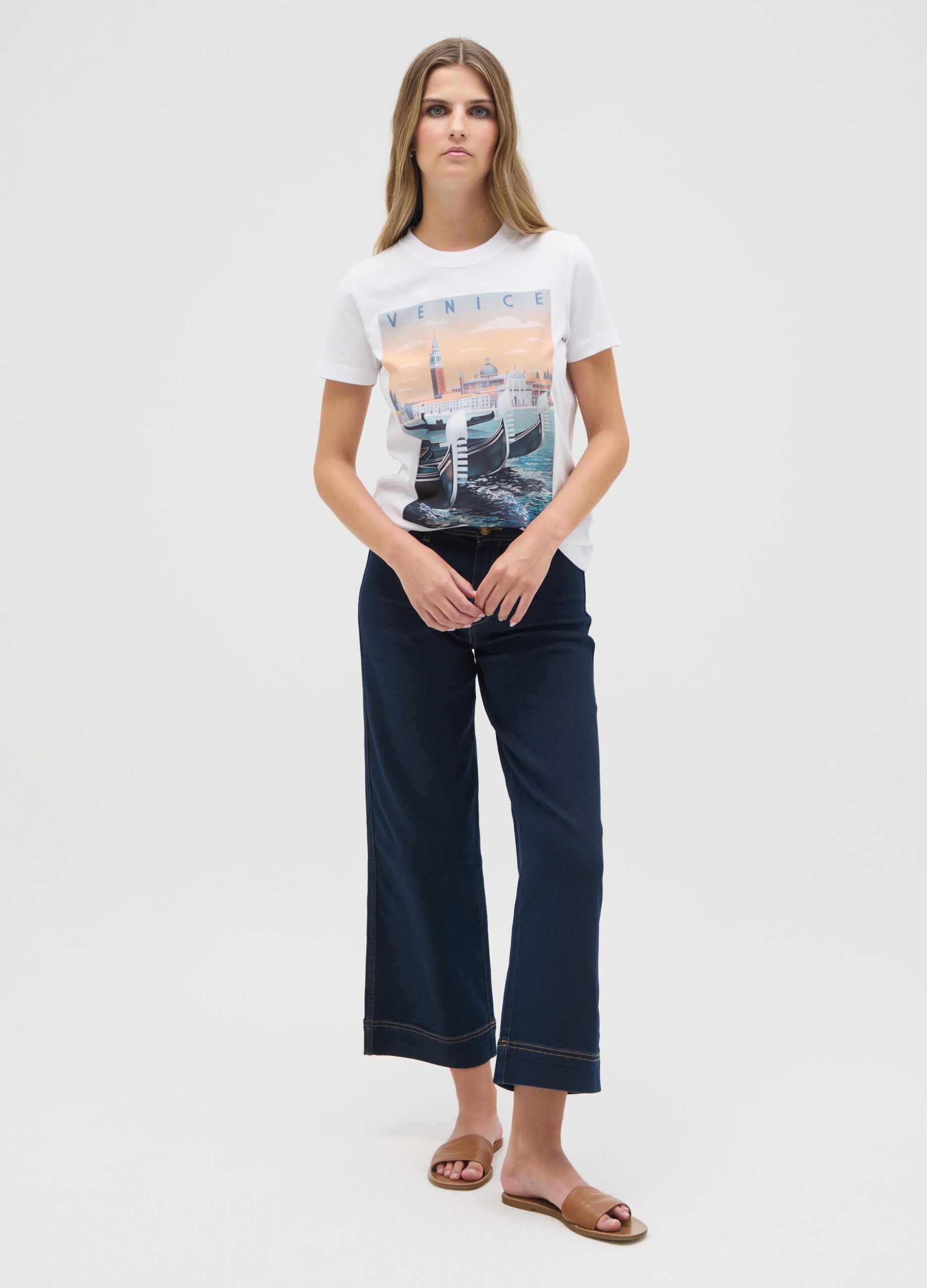Women's pure cotton white regular fit T-shirt with print