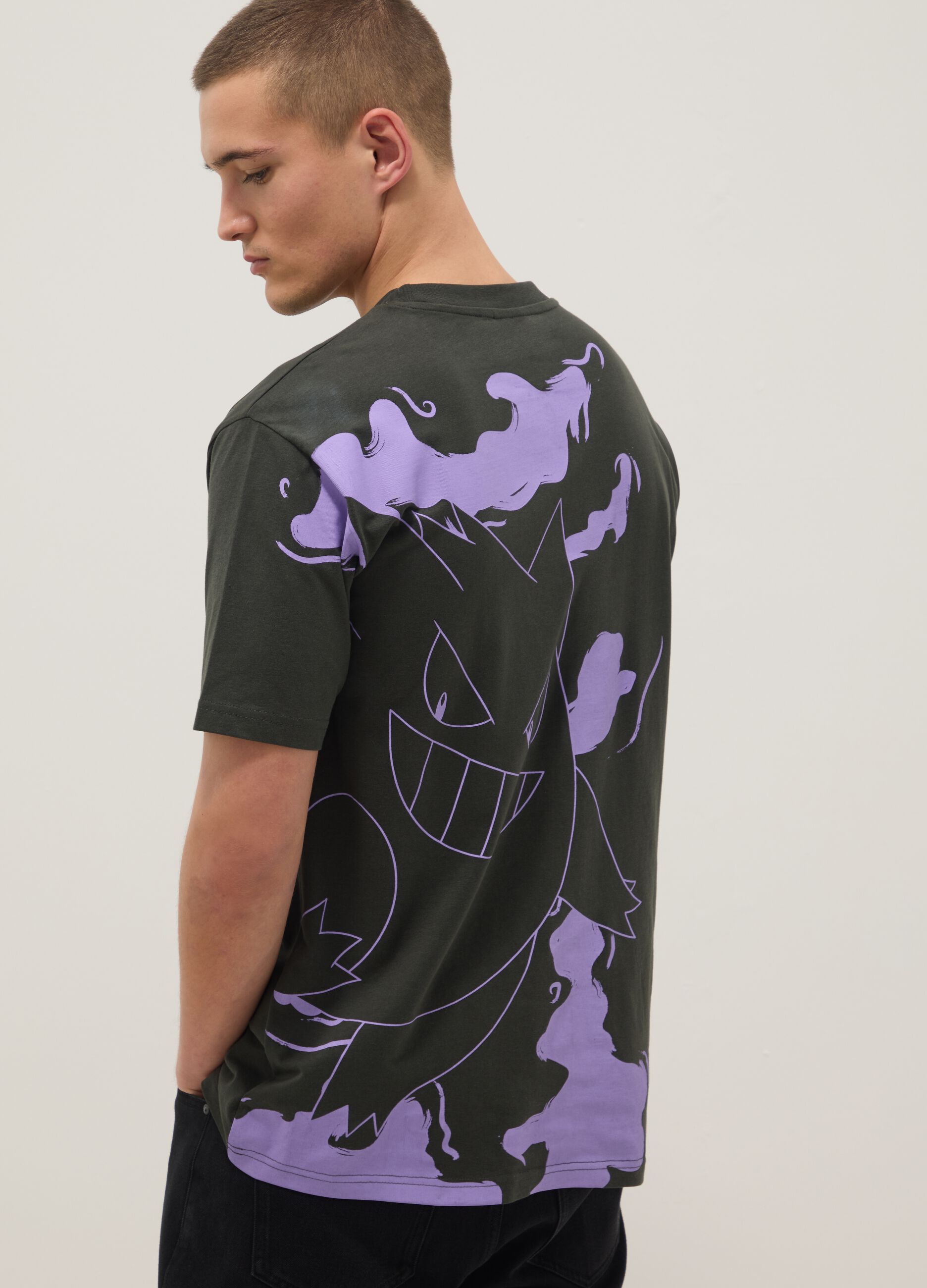 Black pure cotton regular fit t-shirt with Pok&eacute;mon
