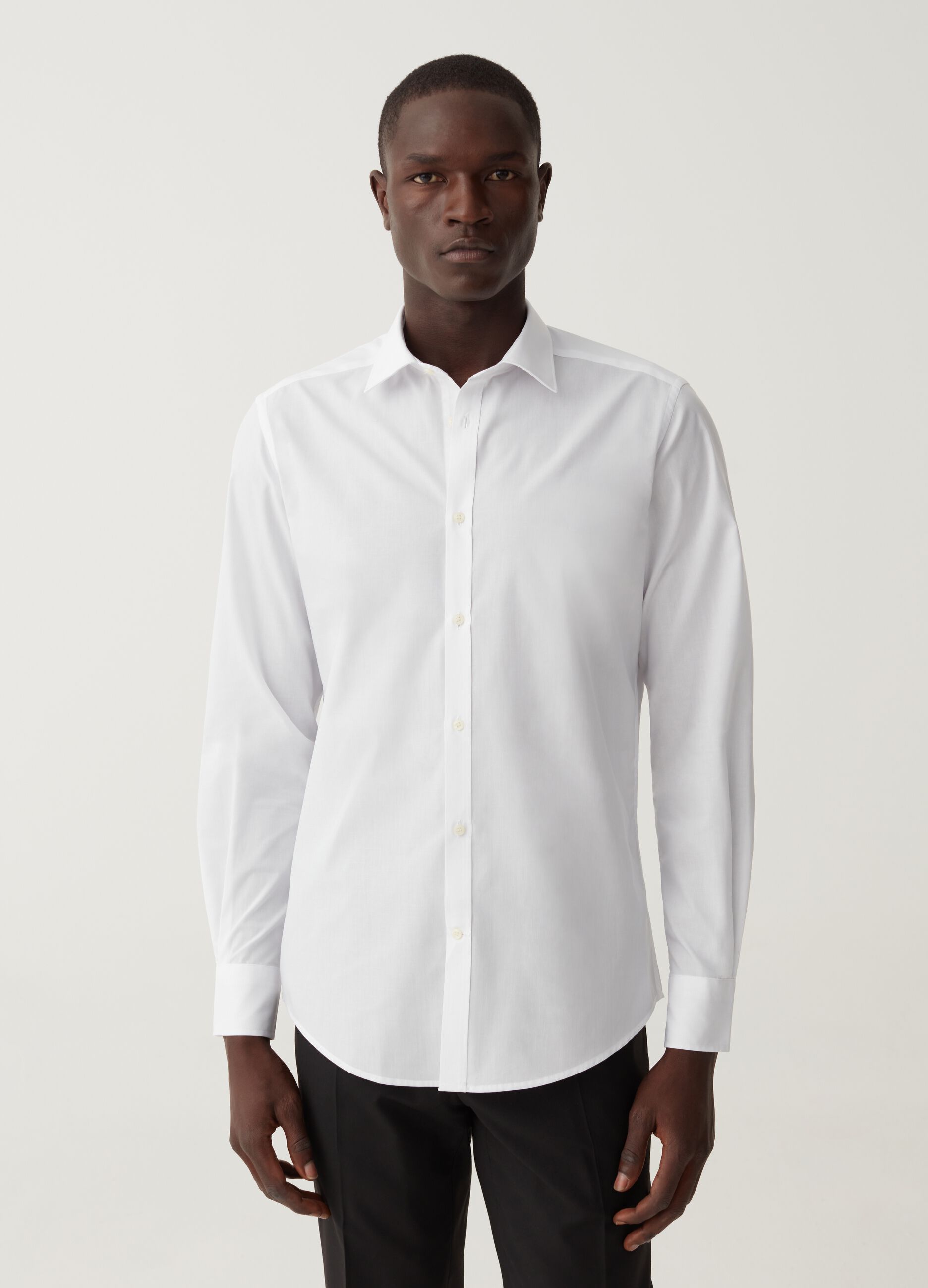 Camicia slim fit tinta unita