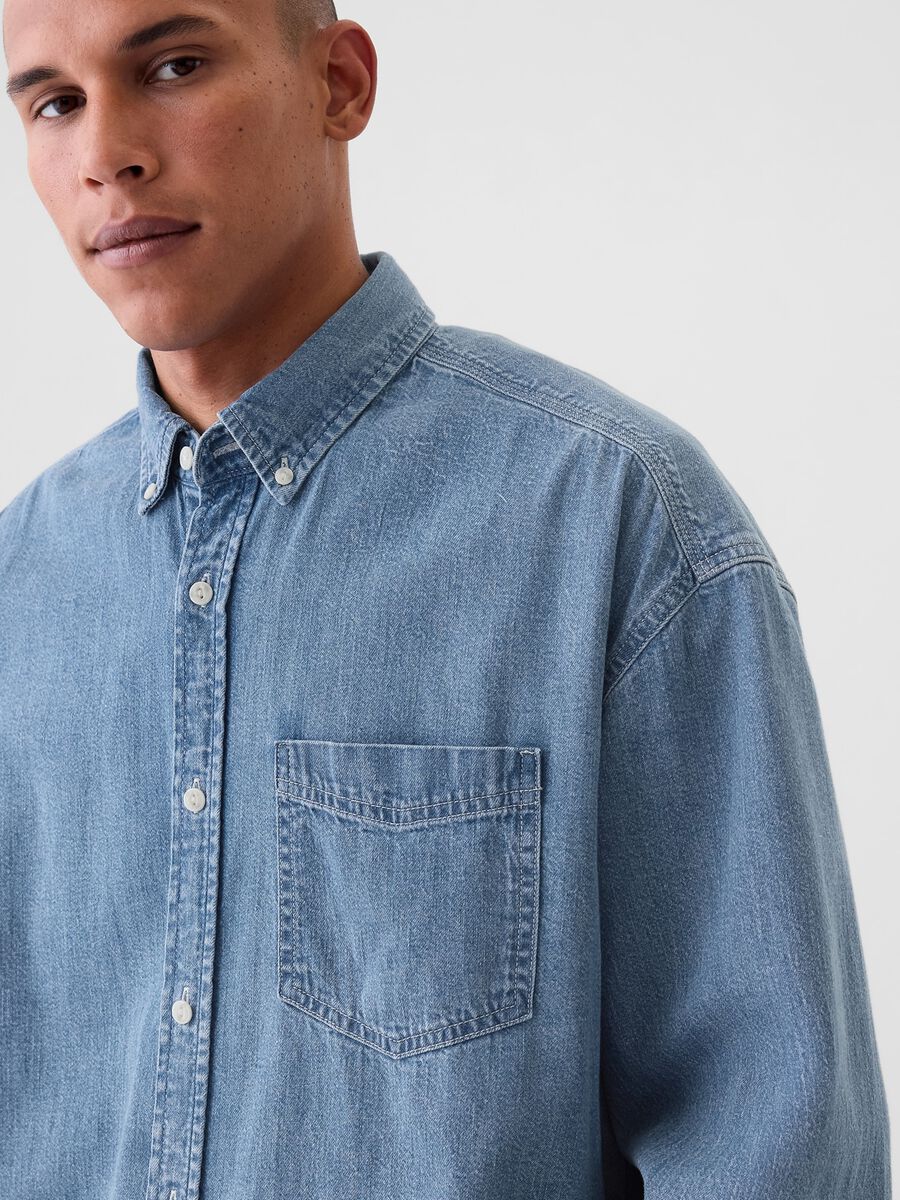 Button-down shirt in denim_3
