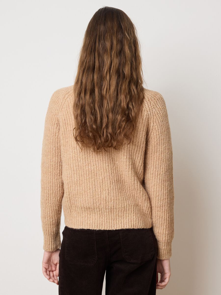 Maglione beige a coste regular fit_2