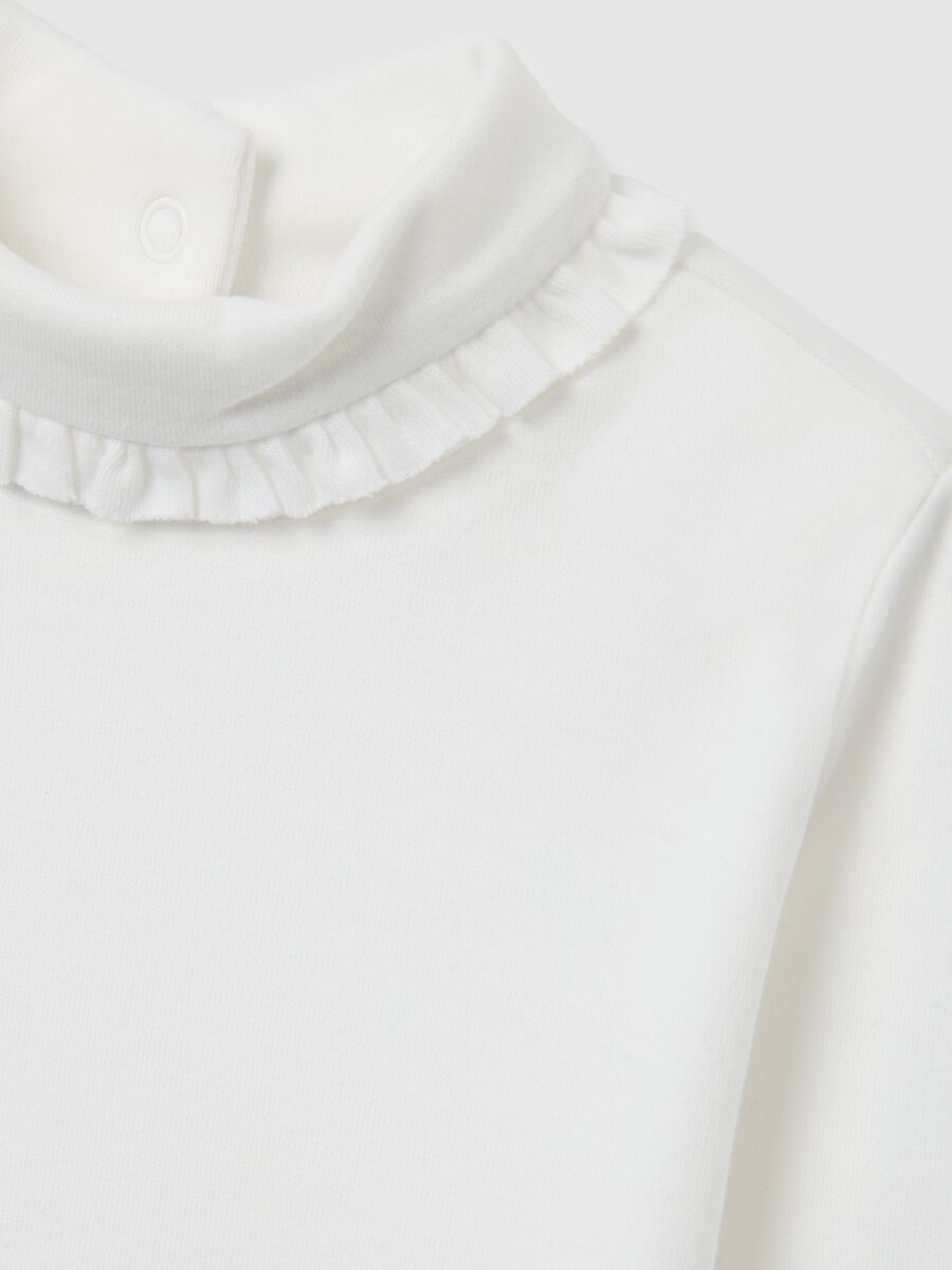 White regular fit girl's top with ruched collar in pure cotton_2