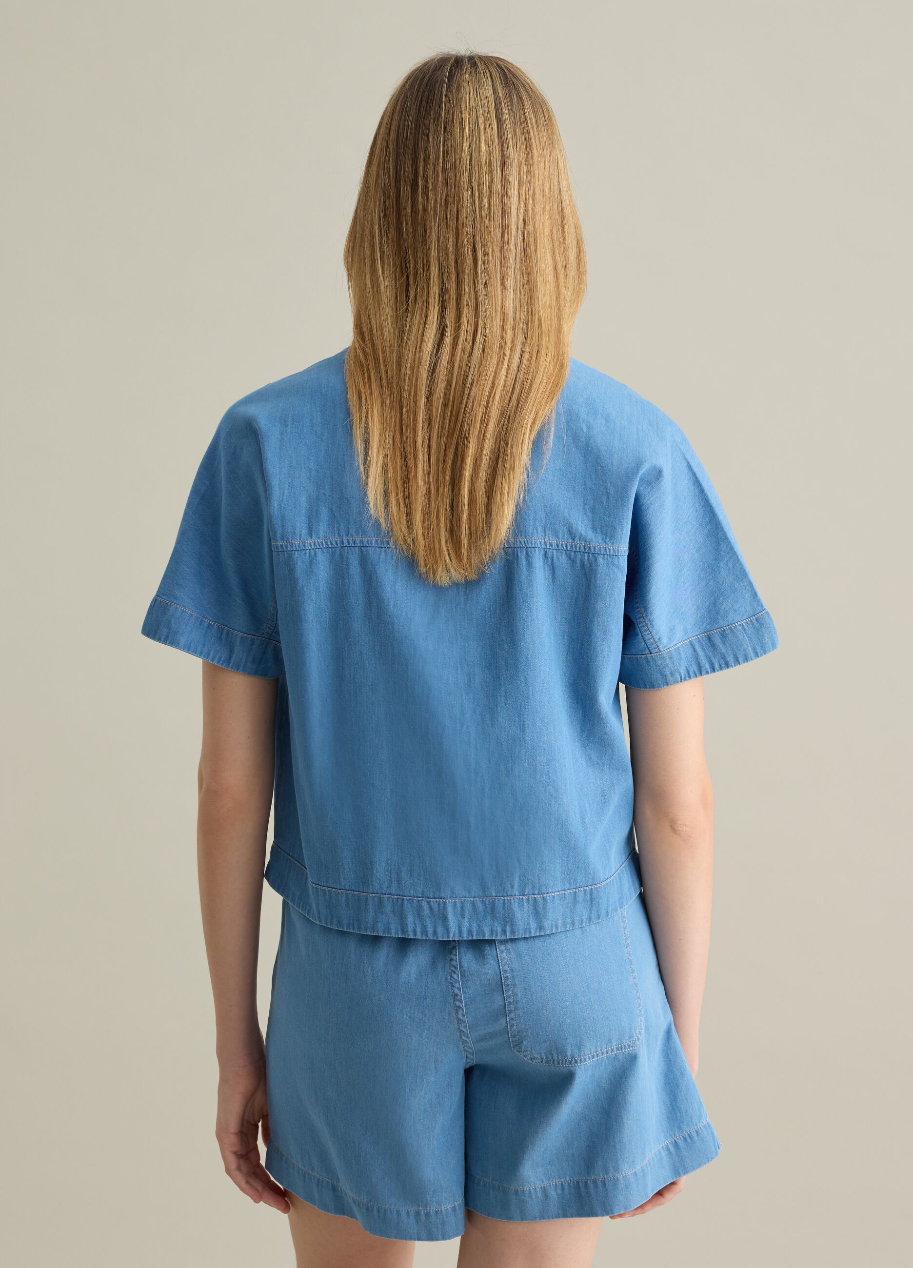 Denim blouse with short sleeves