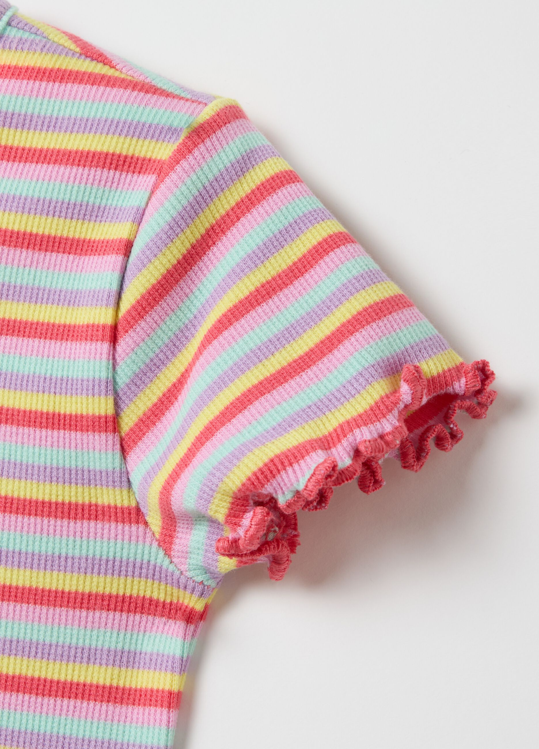 Ribbed T-shirt with striped pattern
