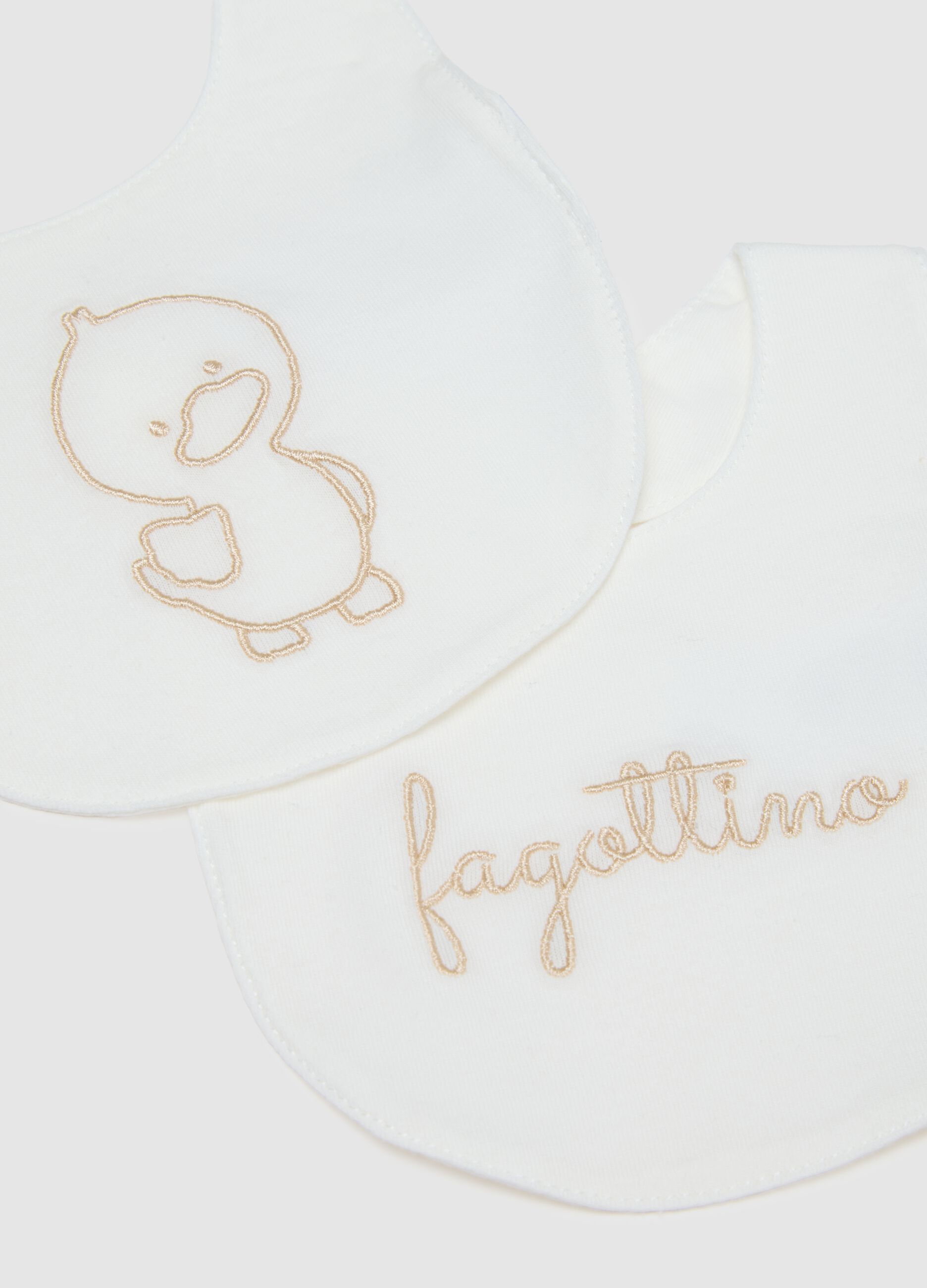 Baby bib twin set in pure white cotton with embroidery