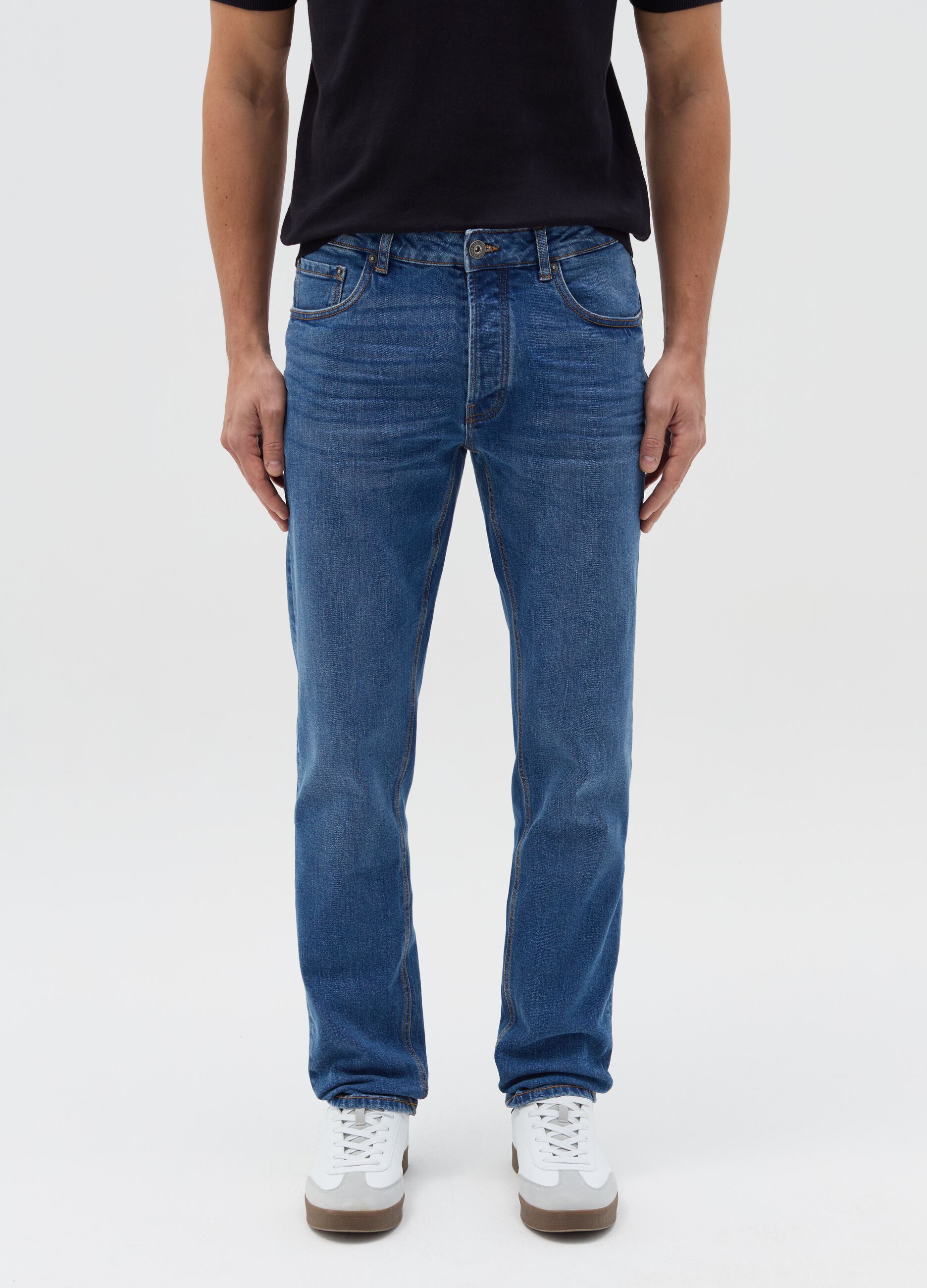 Slim-fit stretch jeans