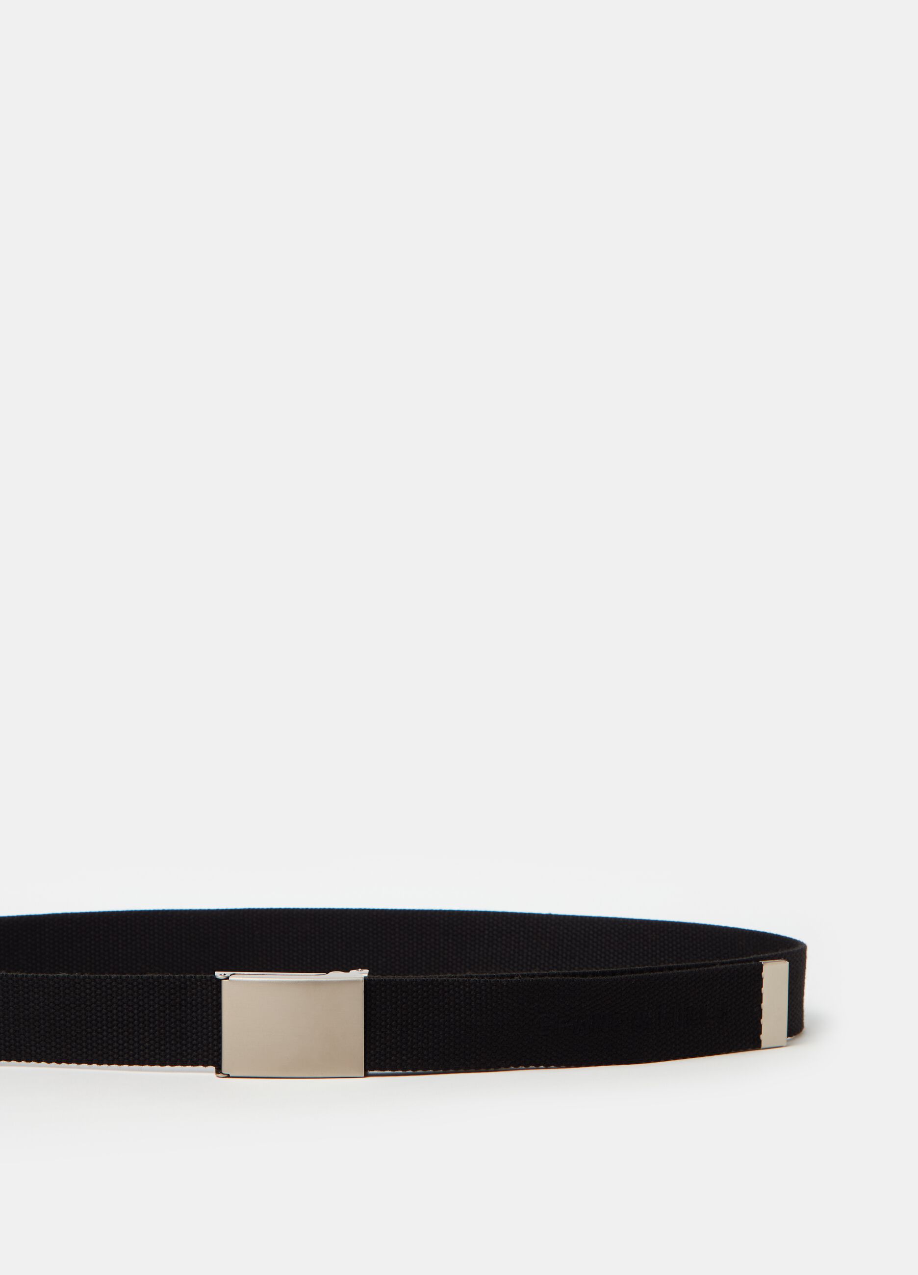 Canvas belt with sliding roller buckle