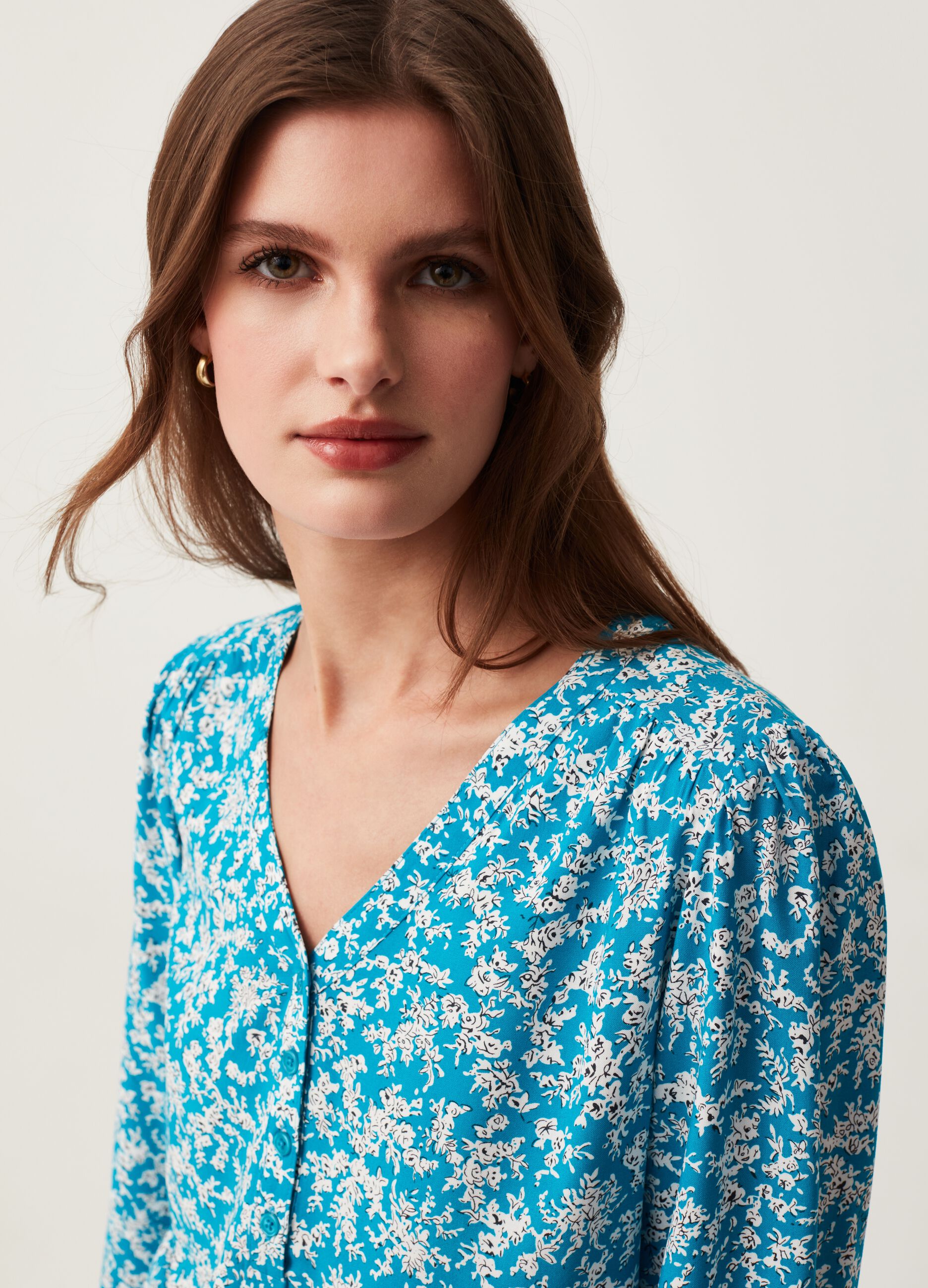 Blusa in viscosa sostenibile stampa floreale_0
