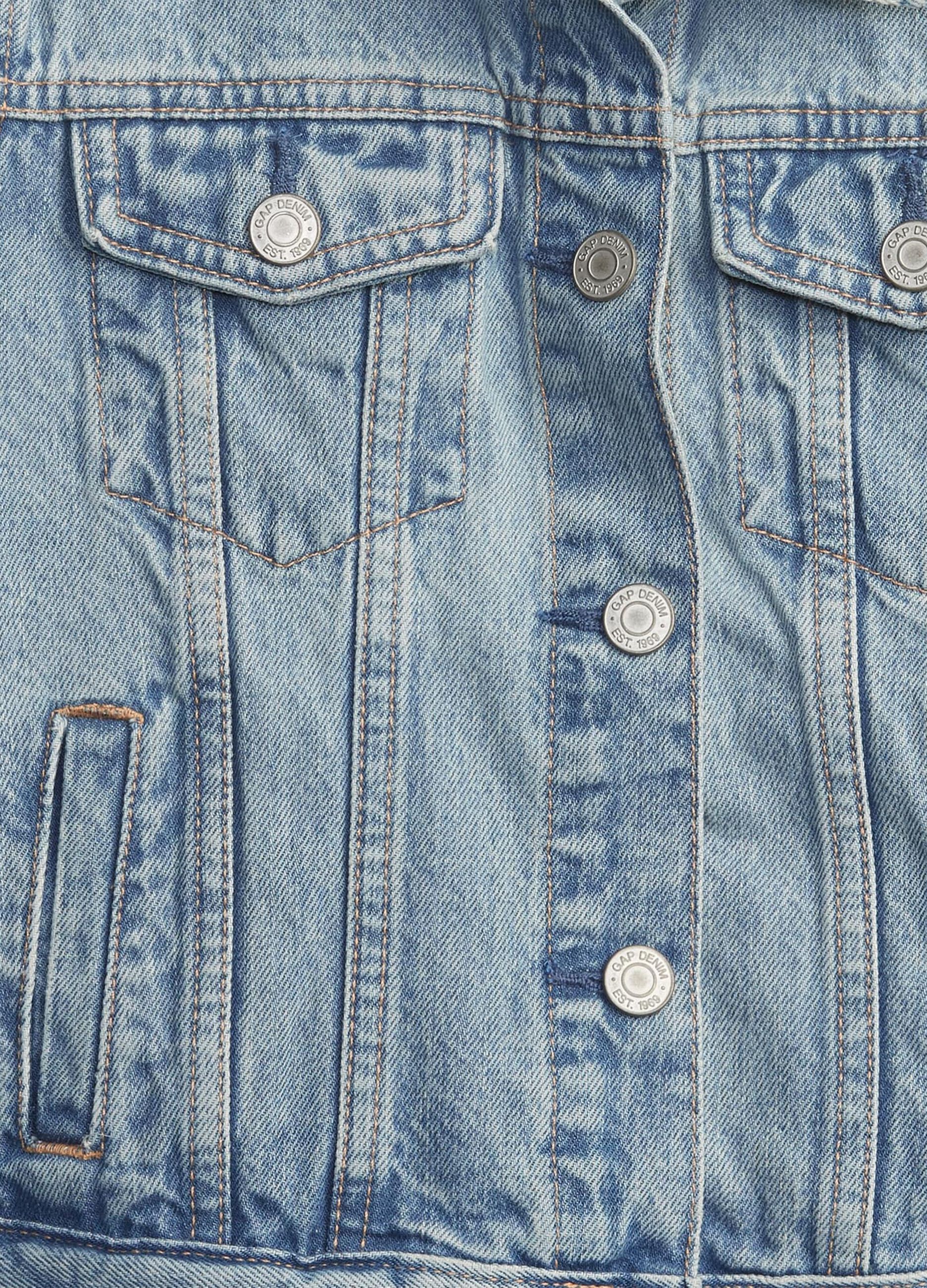 Denim jacket with pockets