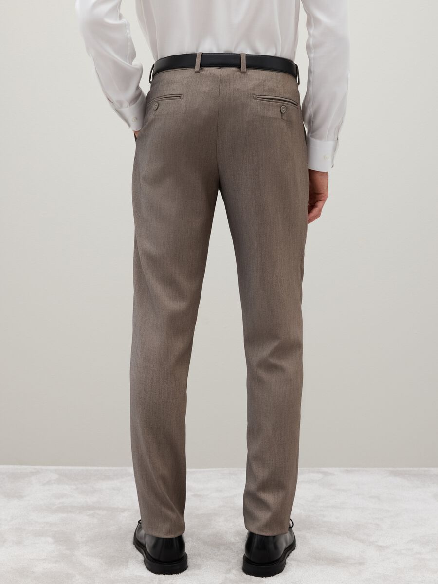 Pantaloni marroni slim in tessuto elasticizzato_3