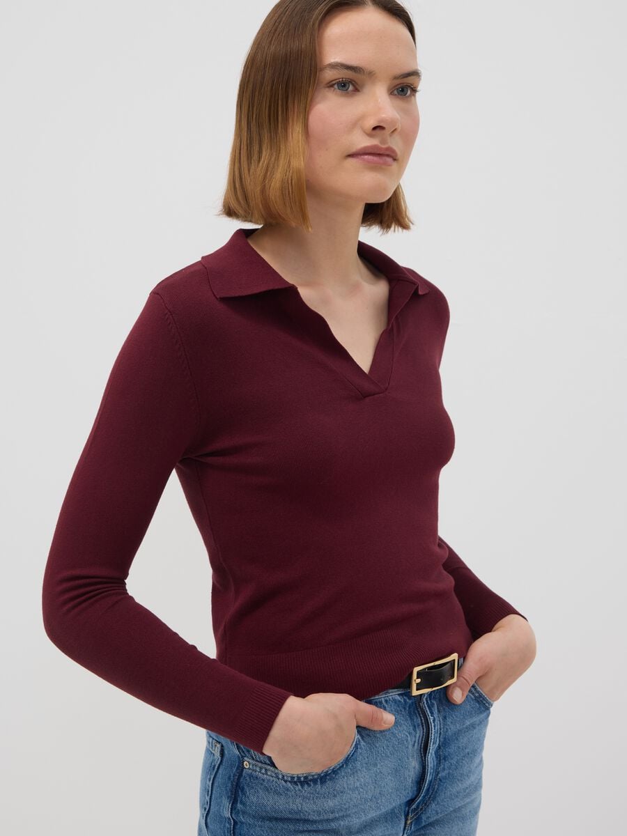Maglia rossa in misto viscosa con colletto polo regular fit_0