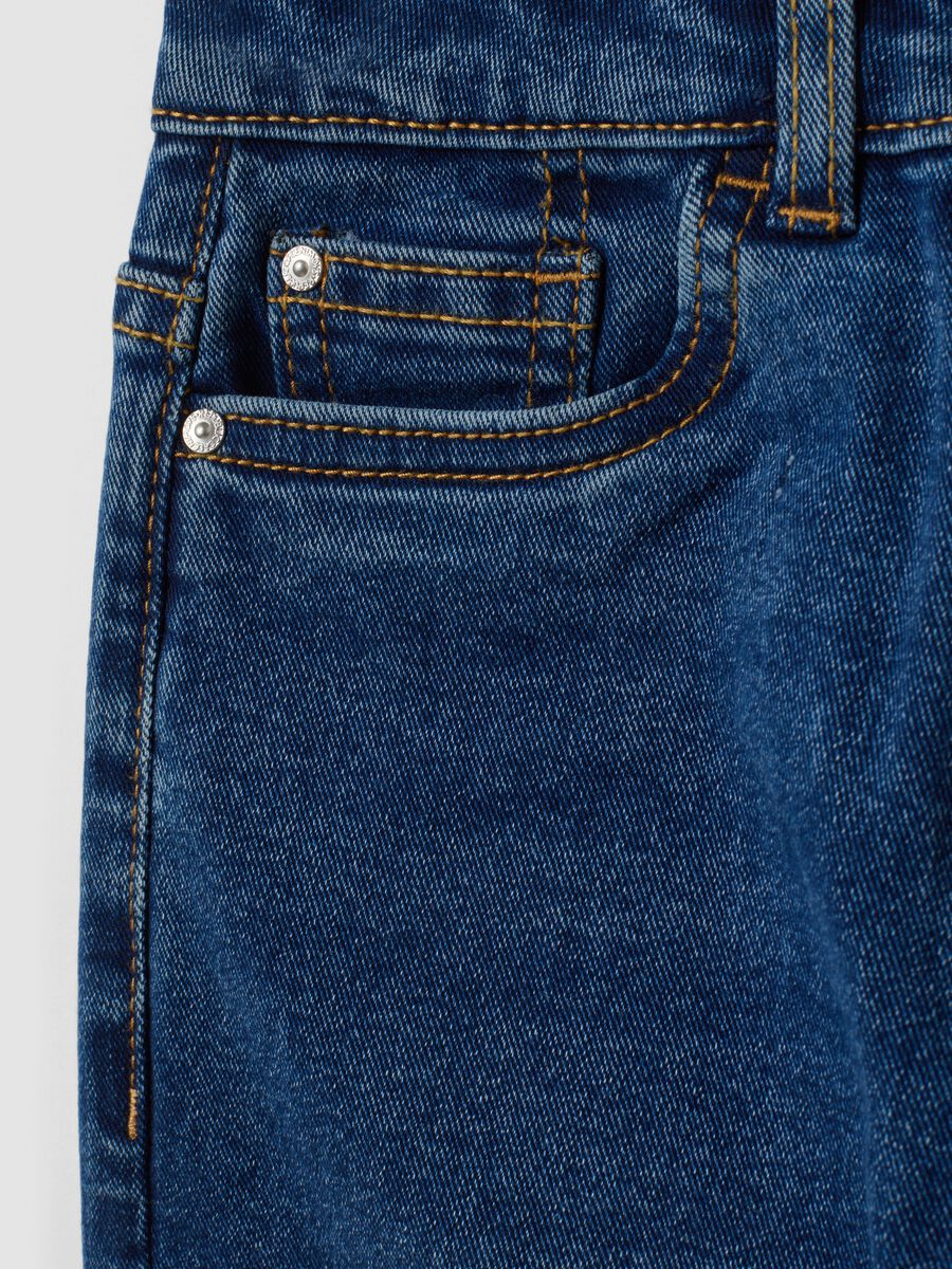 Jeans blu denim in cotone elasticizzato straight fit per bambino_2