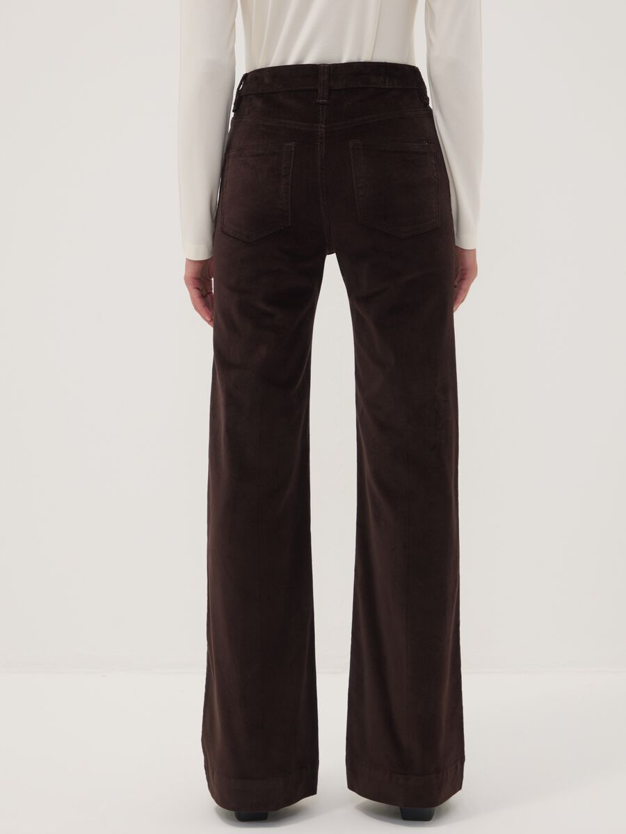 Jeans marroni bootcut in cotone elasticizzato_2