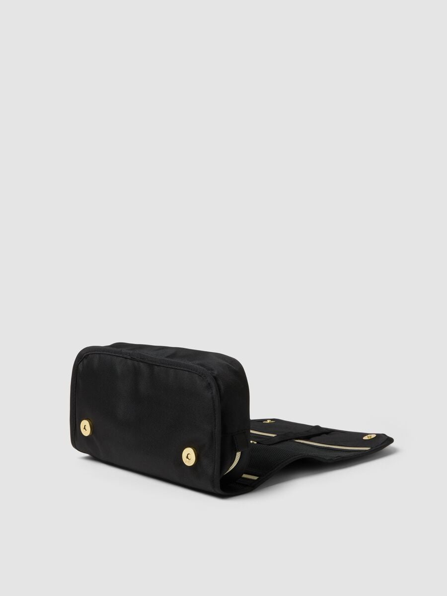 Black travel toiletry bag with hanging hook_1