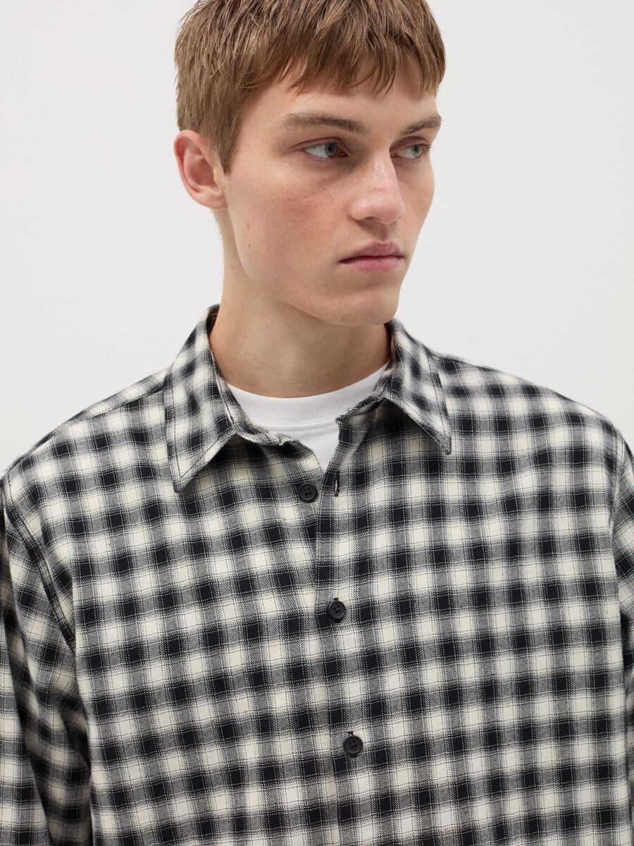 Shirt with check pattern_1