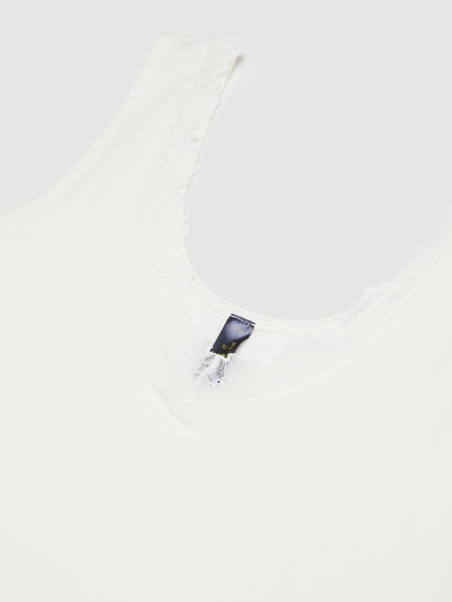 White regular fit vest with lace_5