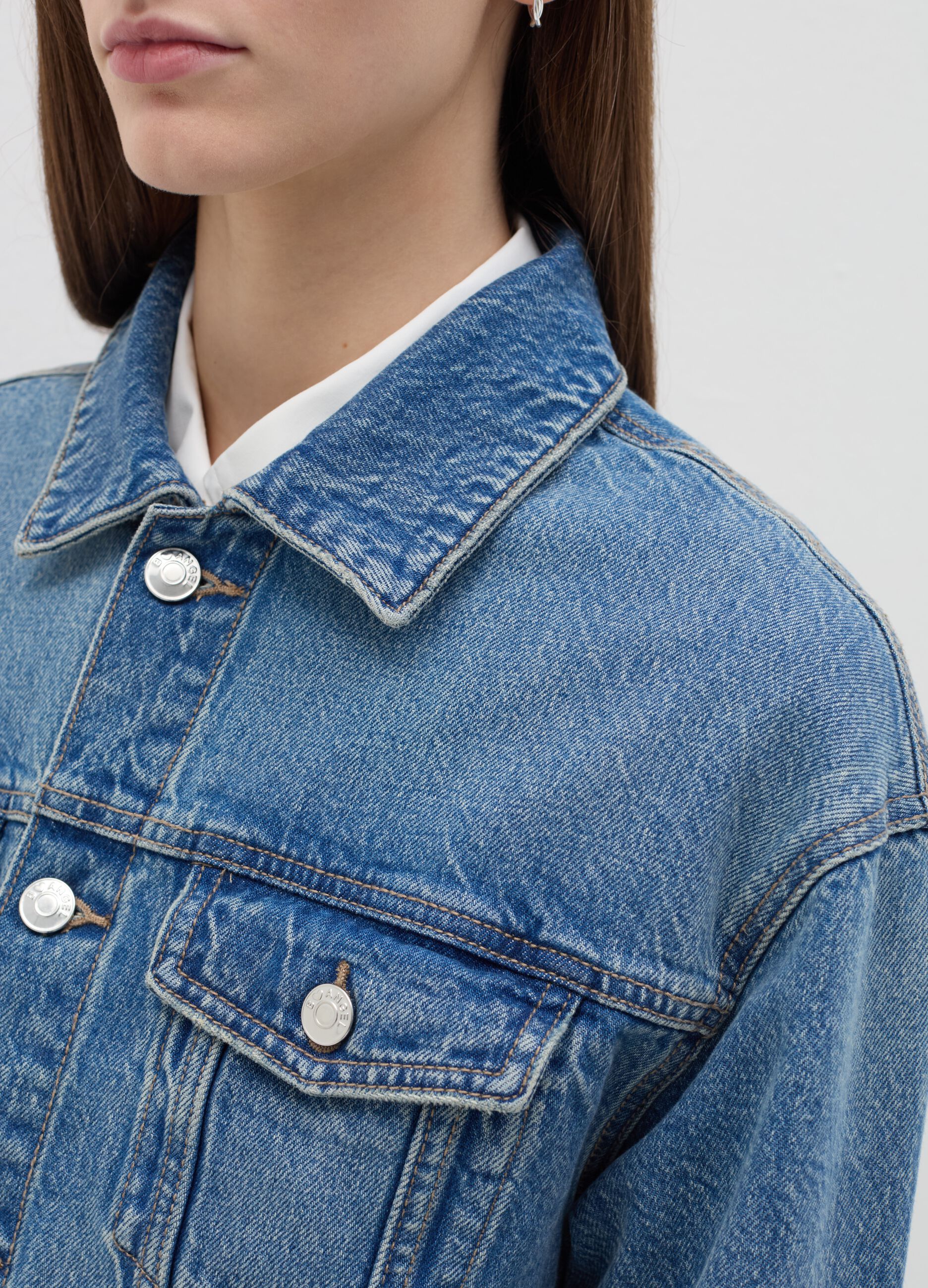 Short denim jacket